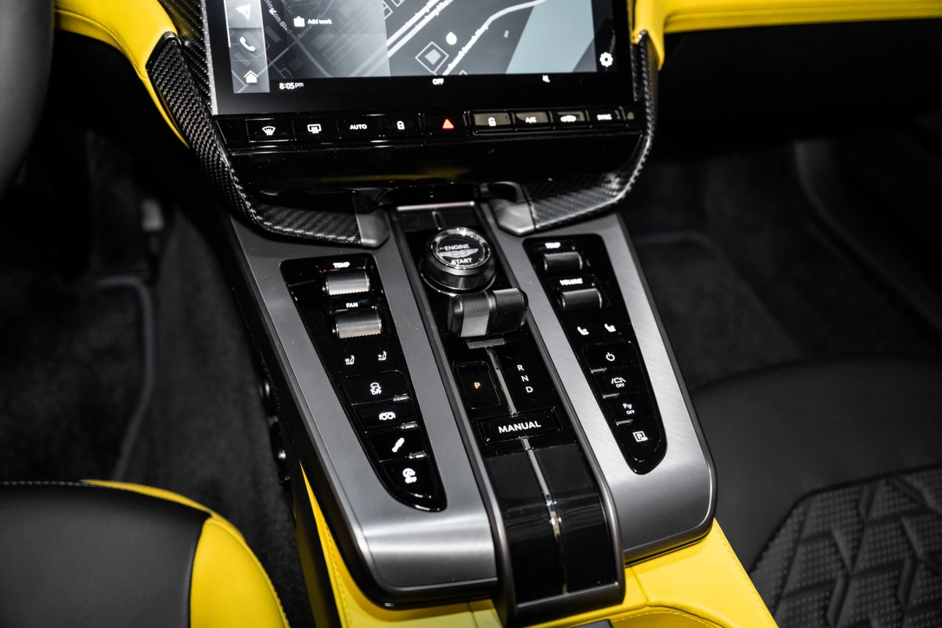 mph036_1924644806_Used_2025_Aston_Martin_Vanquish_1741191405_3627b9d02e