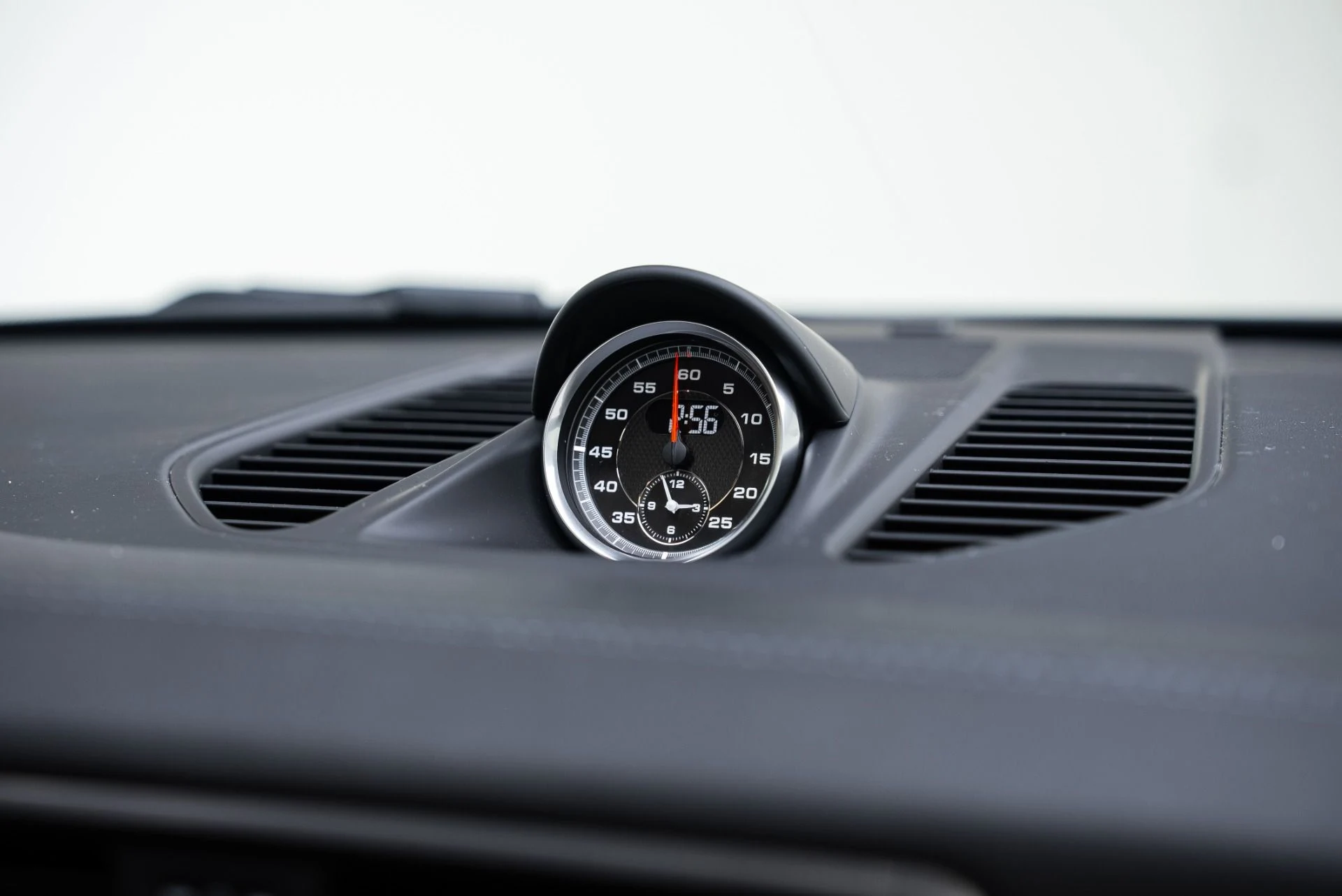 mph036_1934271691_Used_2018_Porsche_911_Targa_4_S_1767827905_ca538d5dc7