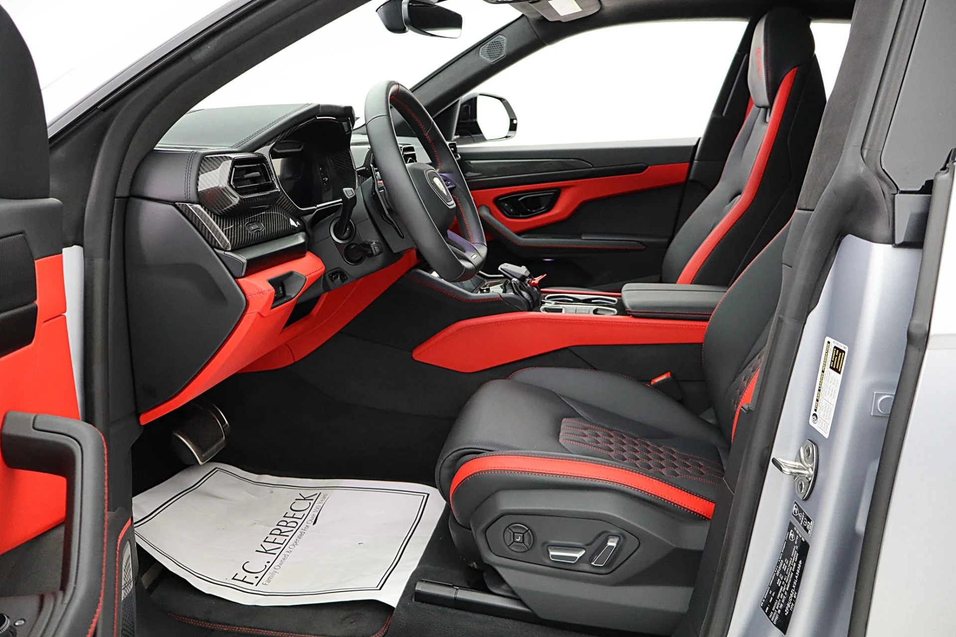 mph036_1944563969_Used_2025_Lamborghini_Urus_SELEASE_OPTIONS_AVAILABLE_5dc6a1861f