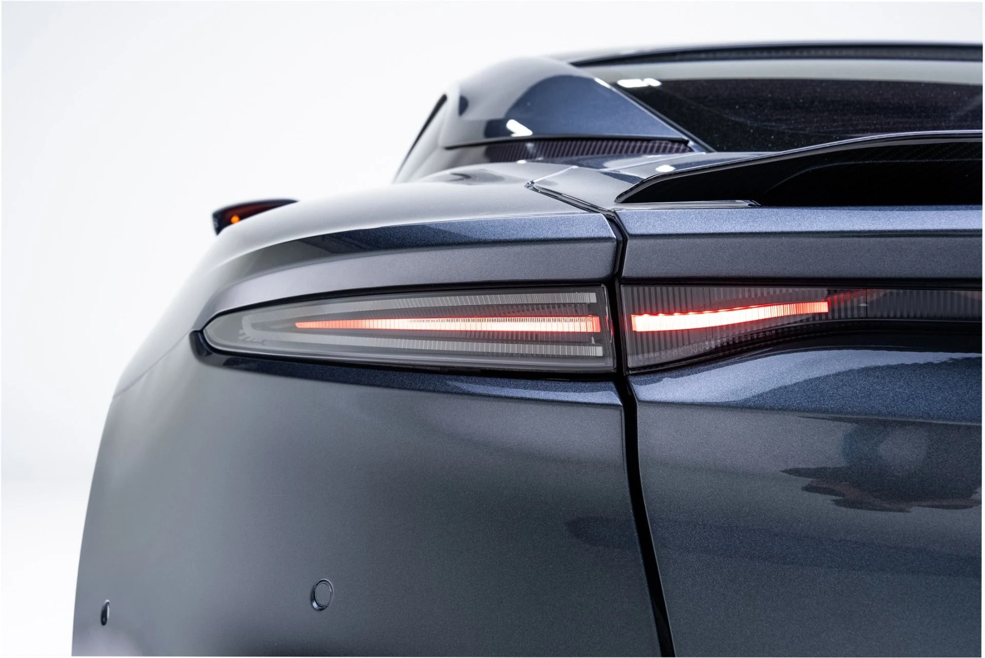 mph036_1968003252_Used_2019_Aston_Martin_DBS_Superleggera_1772826808_1612b8c9f1