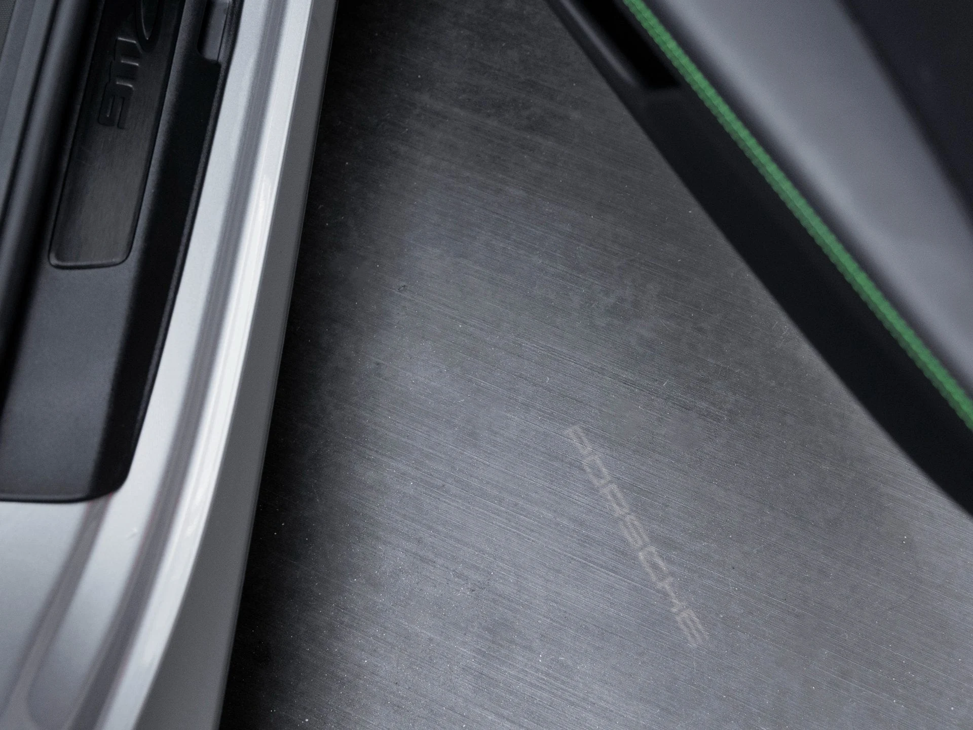 mph036_1972657559_37_0f459ac264