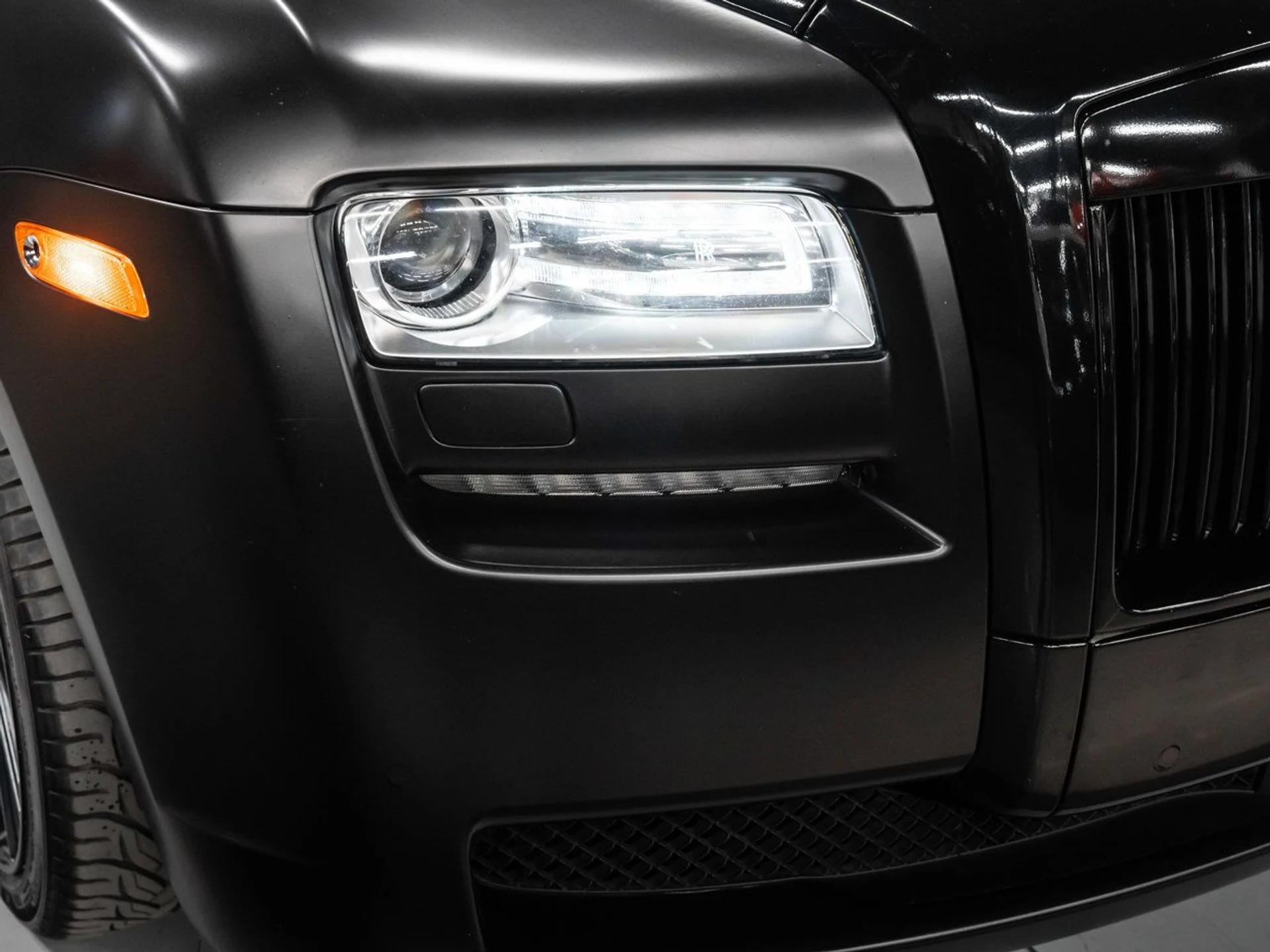 mph036_1973080246_rolls_royce_ghost_2012_2e613ba1b8