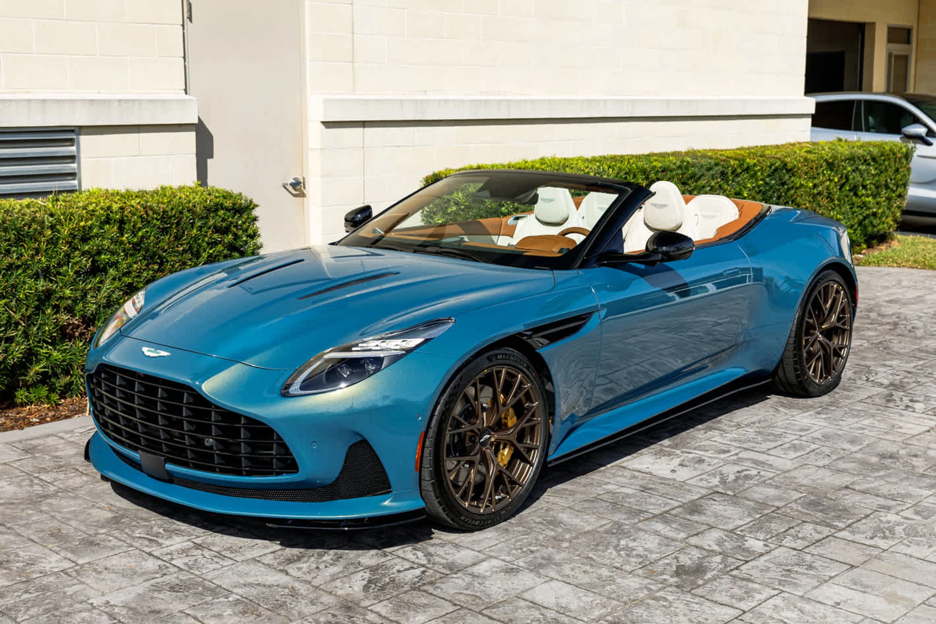 mph036_1978772860_37_59c1bbfe71