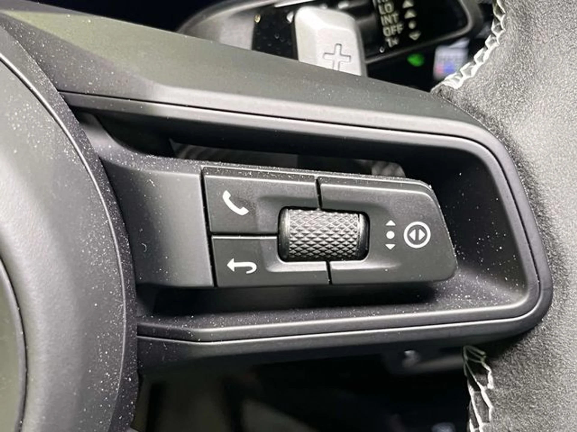 mph036_1979813804_cab19a06490d551cb90fb829995086fcx_682f8b0509