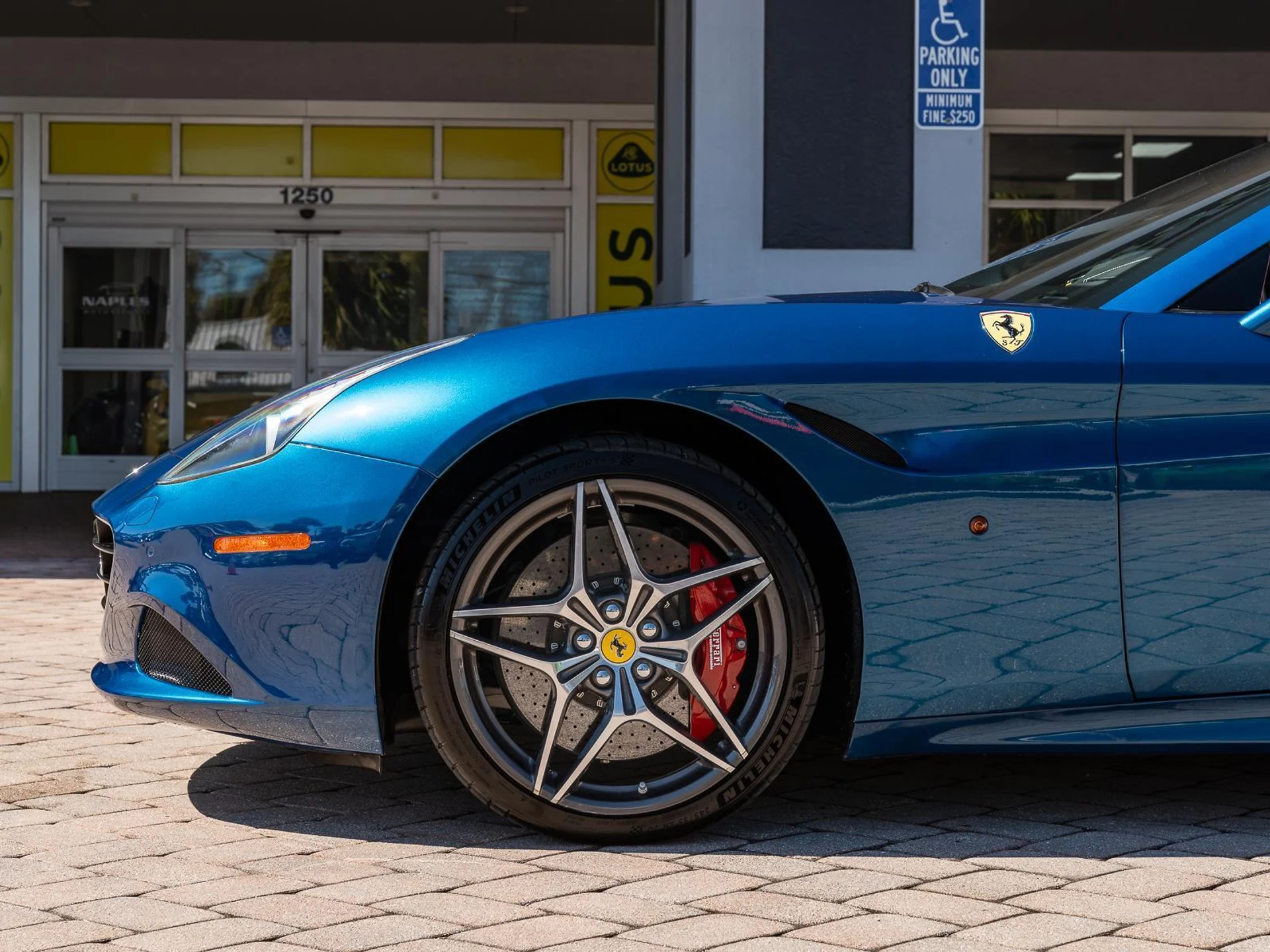 mph036_1988347210_Used_2016_Ferrari_California_T_1770806115_c4e622ccc0