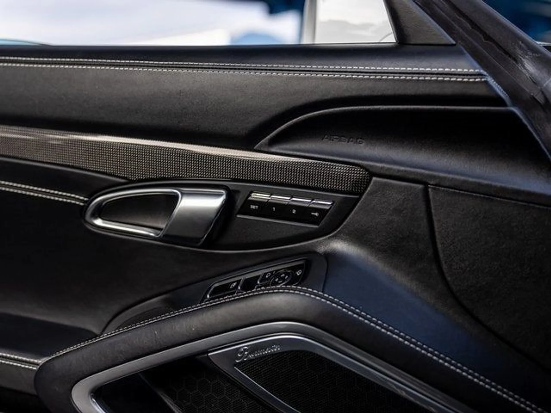 mph036_2004768124_37_3f203f1fee