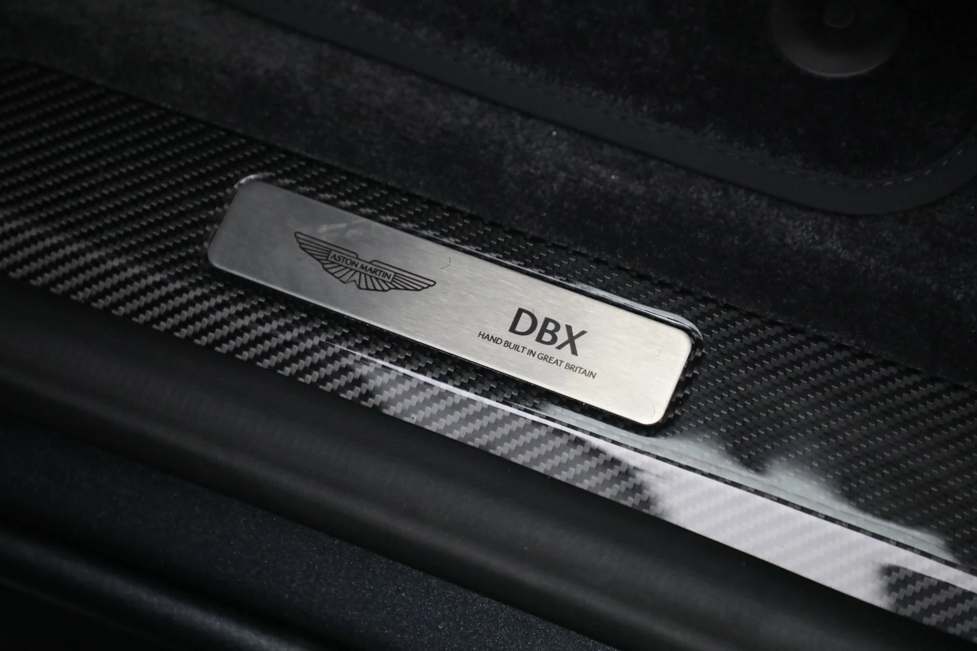 mph036_2019057382_New_2025_Aston_Martin_DBX_707_9383f14abd