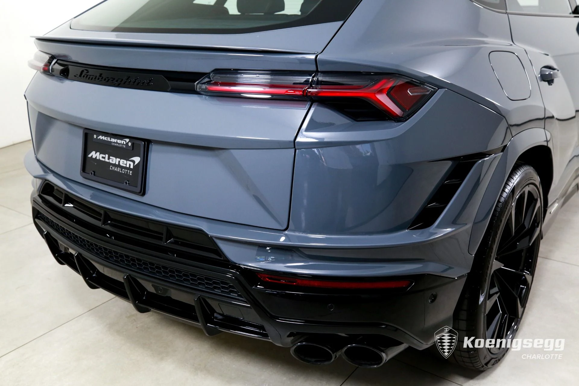 mph036_2020453462_Used_2024_Lamborghini_Urus_S_1761085195_6903474f9c