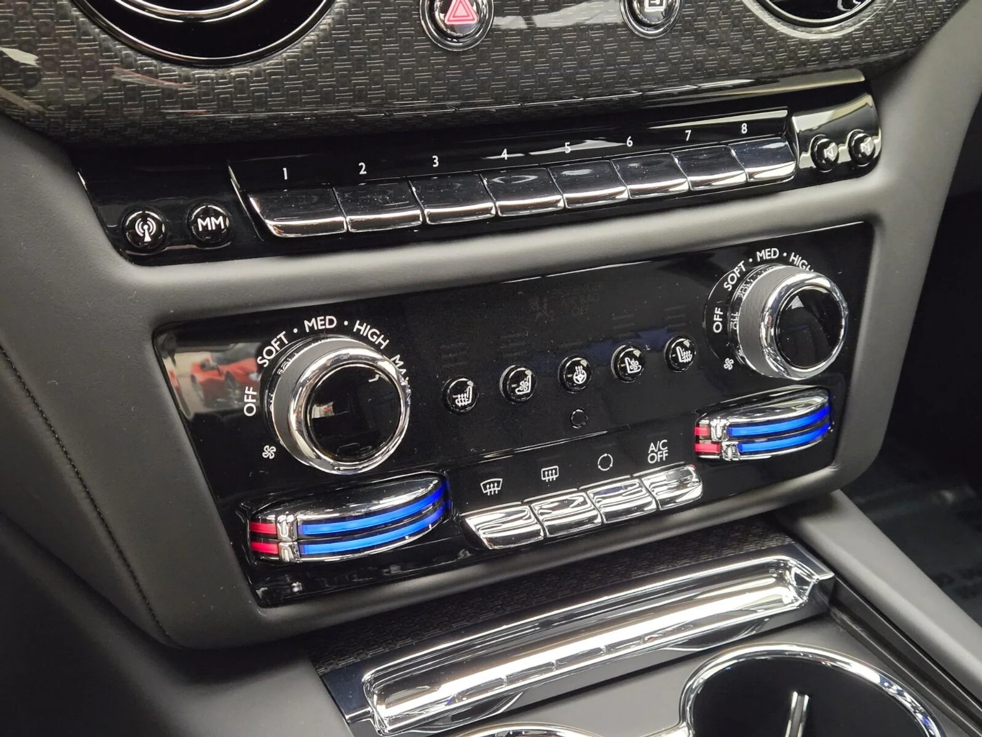 mph036_2027348294_Used_2023_Rolls_Royce_Ghost_1741259154_b2117b85f7