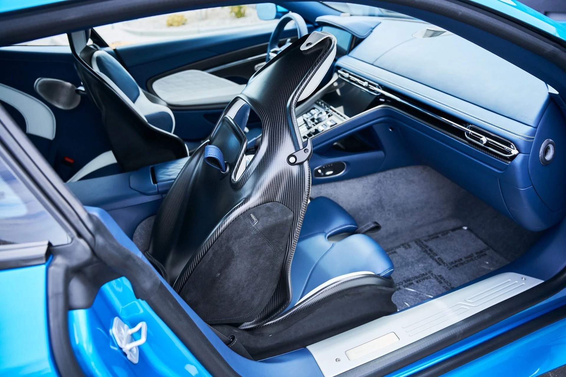 mph036_2029088336_Used_2024_Aston_Martin_DB_12_1772677949_107cc0b1f3