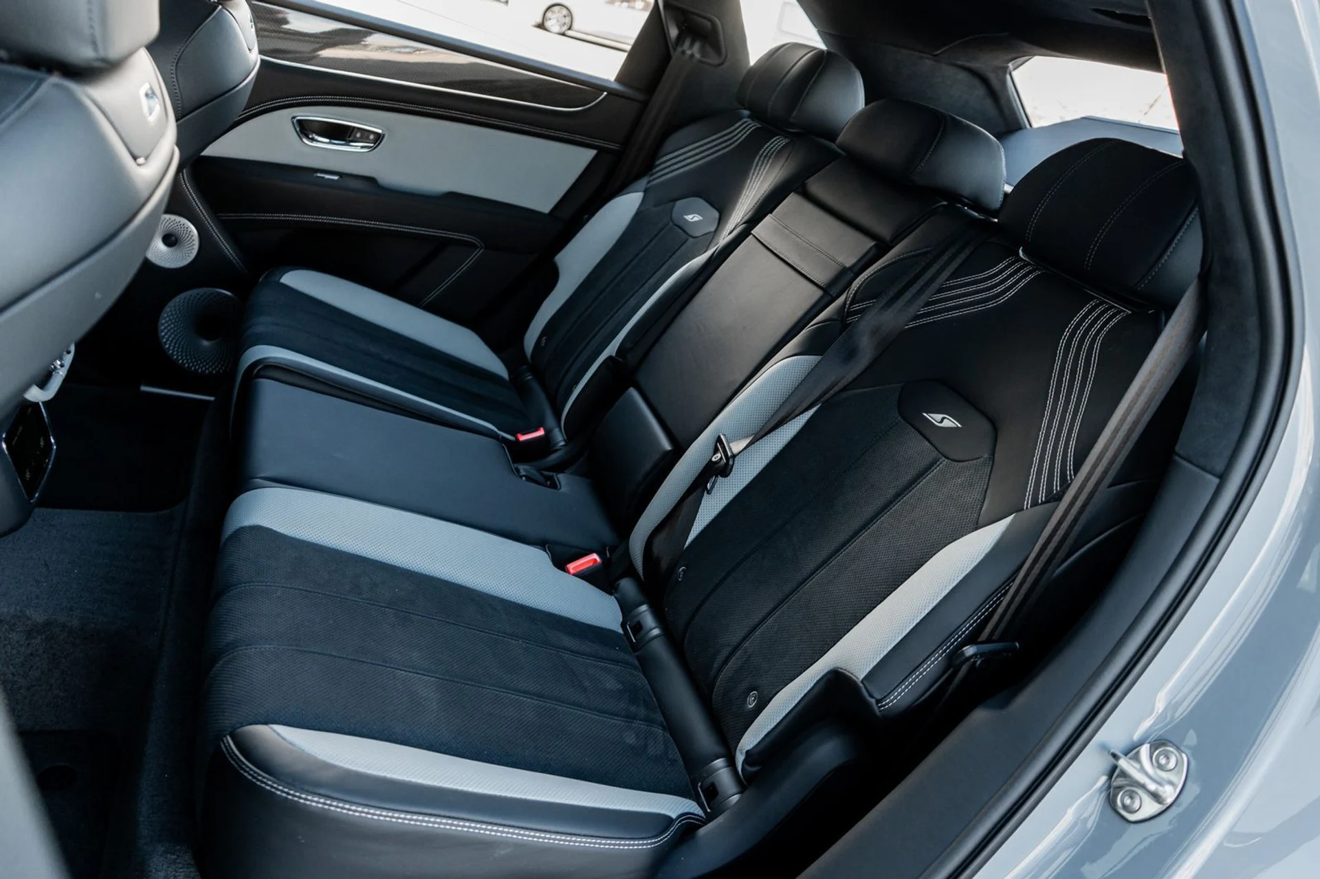 mph036_2031429495_98fae0be_968e_47e3_a55c_bc4d2e96906a_f18d38893e