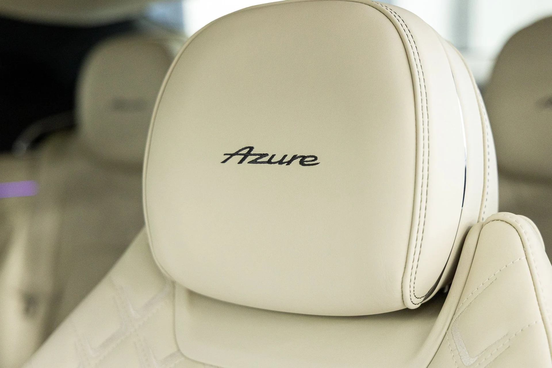 mph036_2040886683_23aaea1fd0f364eb6cb1c4952d45f203x_92a808fbb5