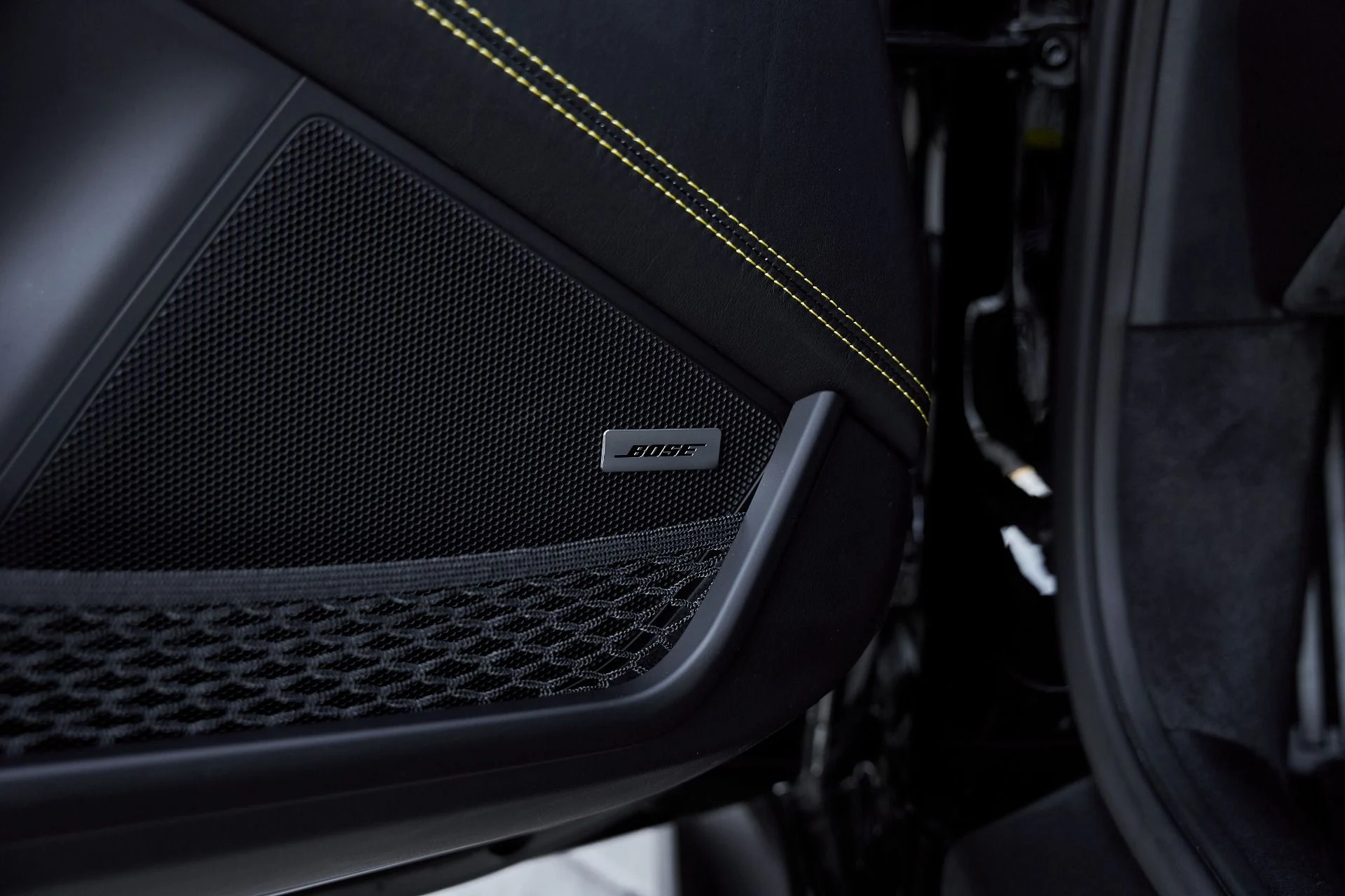 mph036_207033157_Used_2024_Porsche_911_GT_3_RS_1766112768_3a970945e7