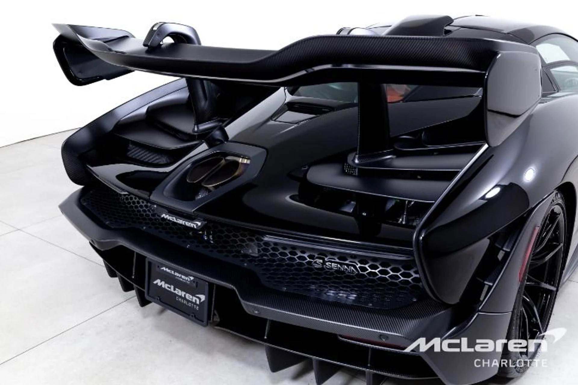 mph036_207549559_Used_2019_Mc_Laren_Senna_4d7cbe5f8e