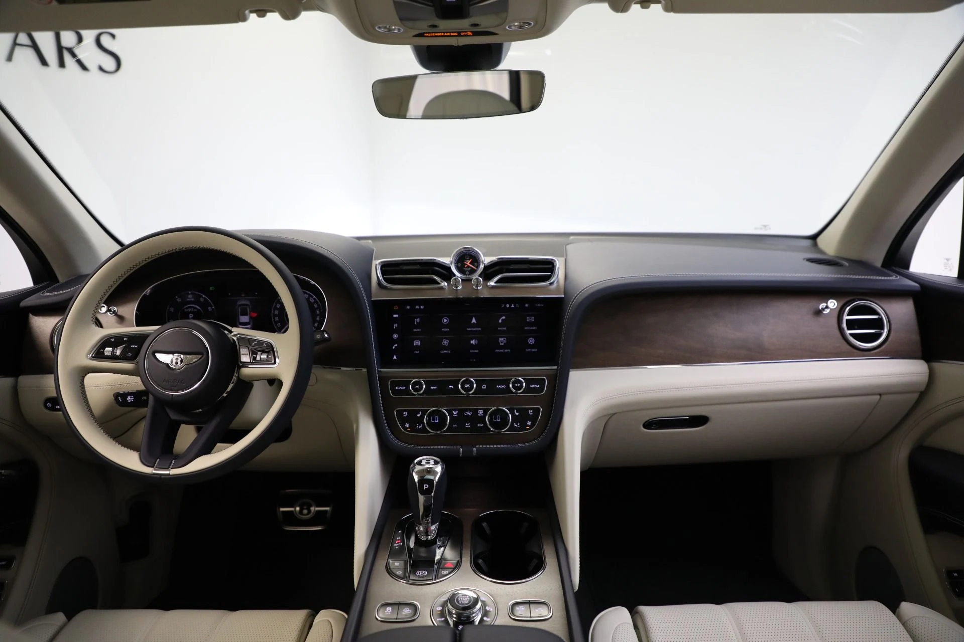 mph036_2079660386_Used_2024_Bentley_Bentayga_EWB_V8_1711043529_babce2be4a