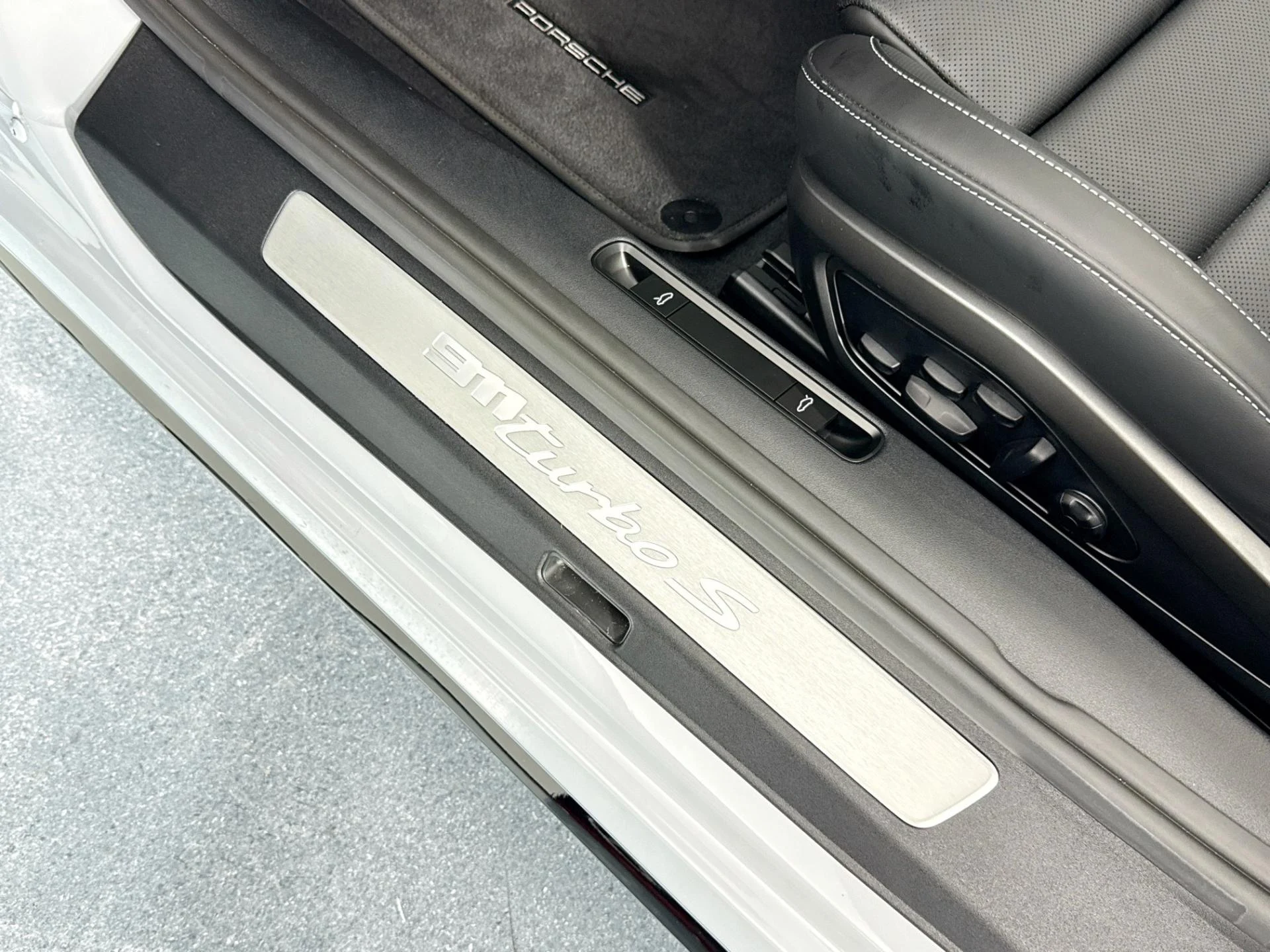 mph036_2080671036_Used_2025_Porsche_911_Turbo_S_1784676756_98ca75d9bd