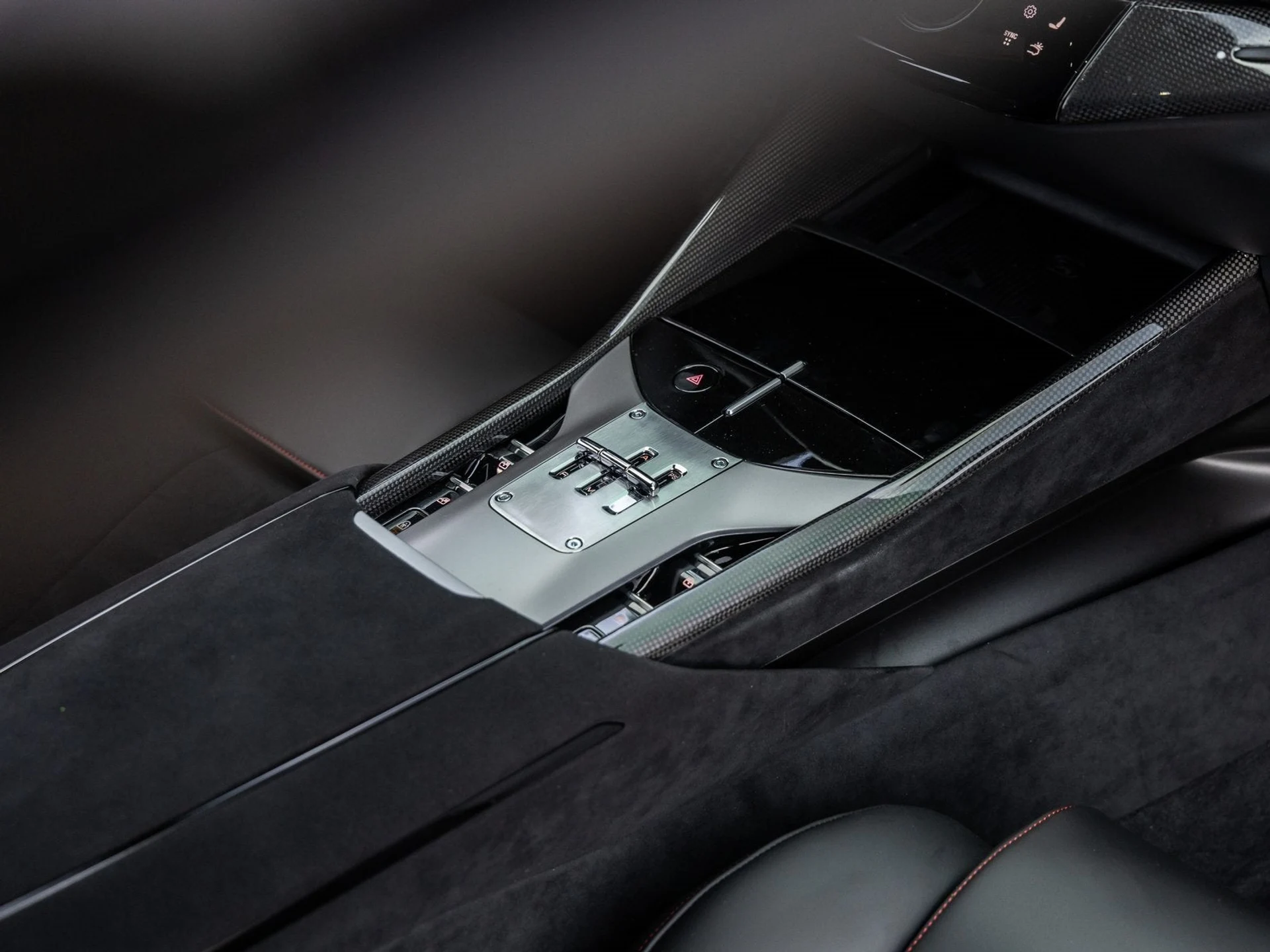 mph036_2086244193_37_6379fd4956