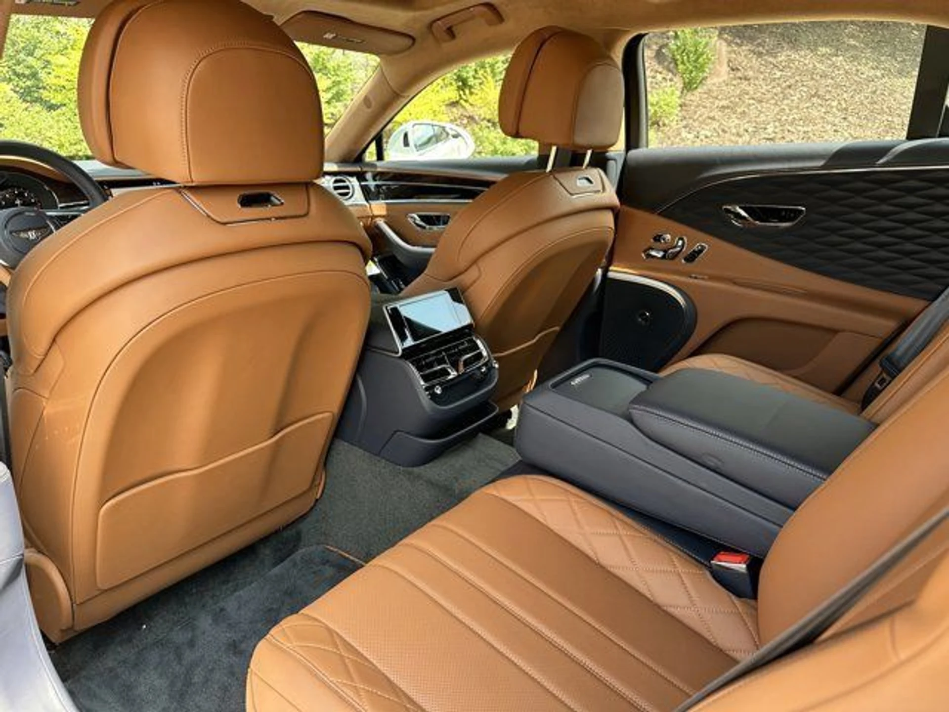 mph036_2103121295_3217bfc25f494963a68ec01f5879be93_828ffee1b0