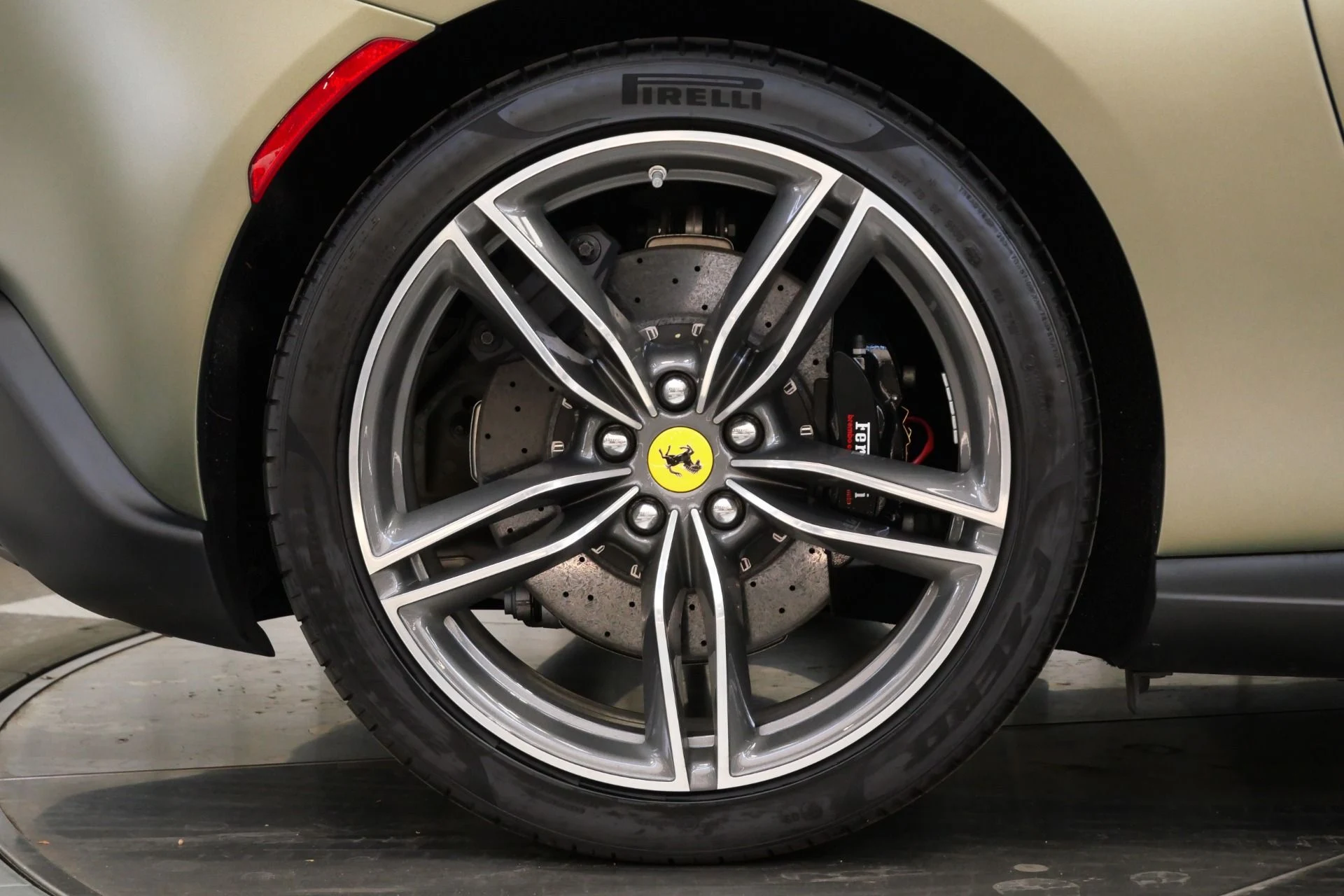 mph036_2112713854_Used_2024_Ferrari_Roma_1755879459_5898c3f591