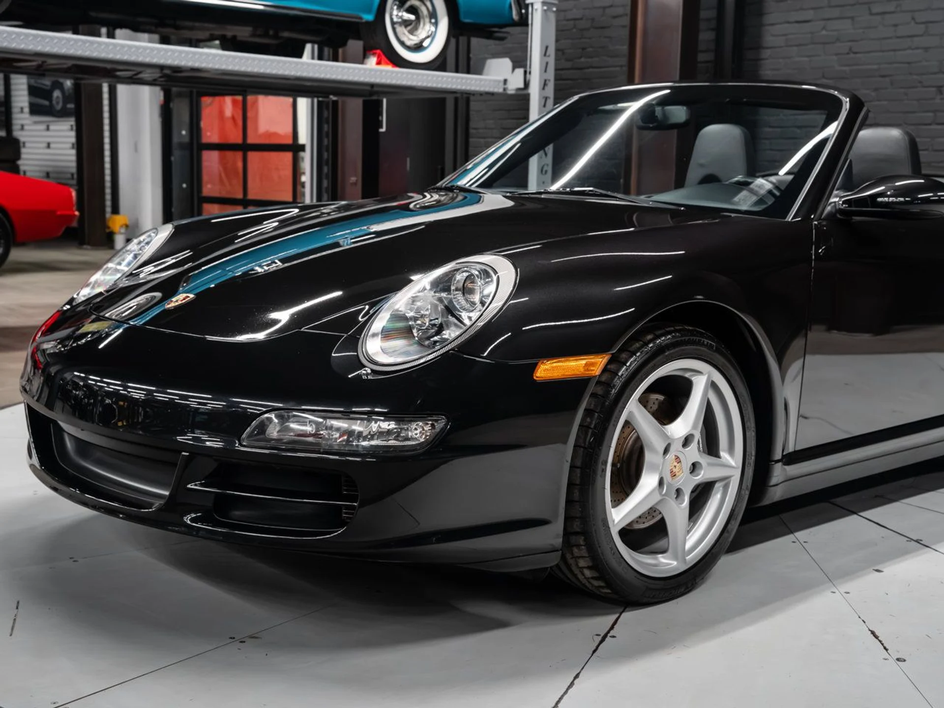 mph036_2115912869_porsche_911_2006_6797bf228c