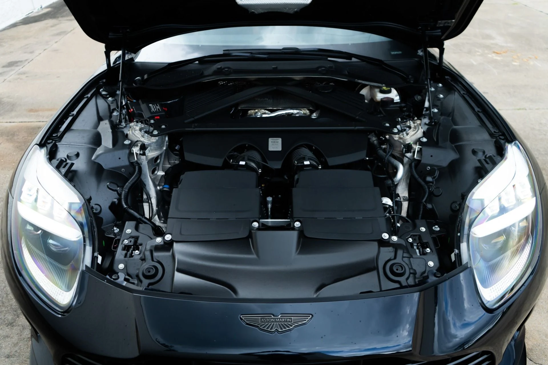 mph036_2129307143_Used_2024_Aston_Martin_DB_12_V8_1780518560_3dc3ac9258
