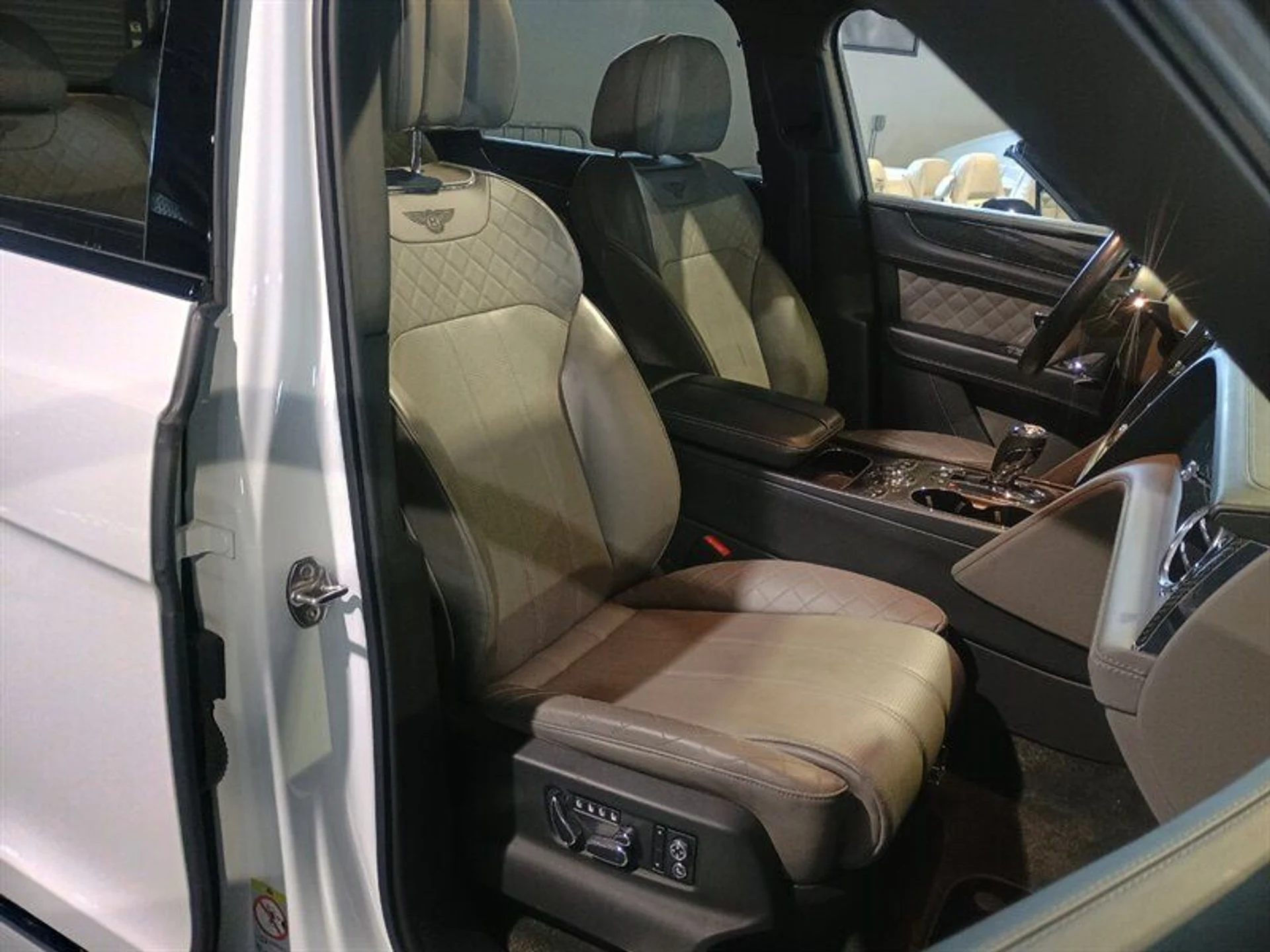 mph036_2130452058_c00764b7ca_800_029322ac26