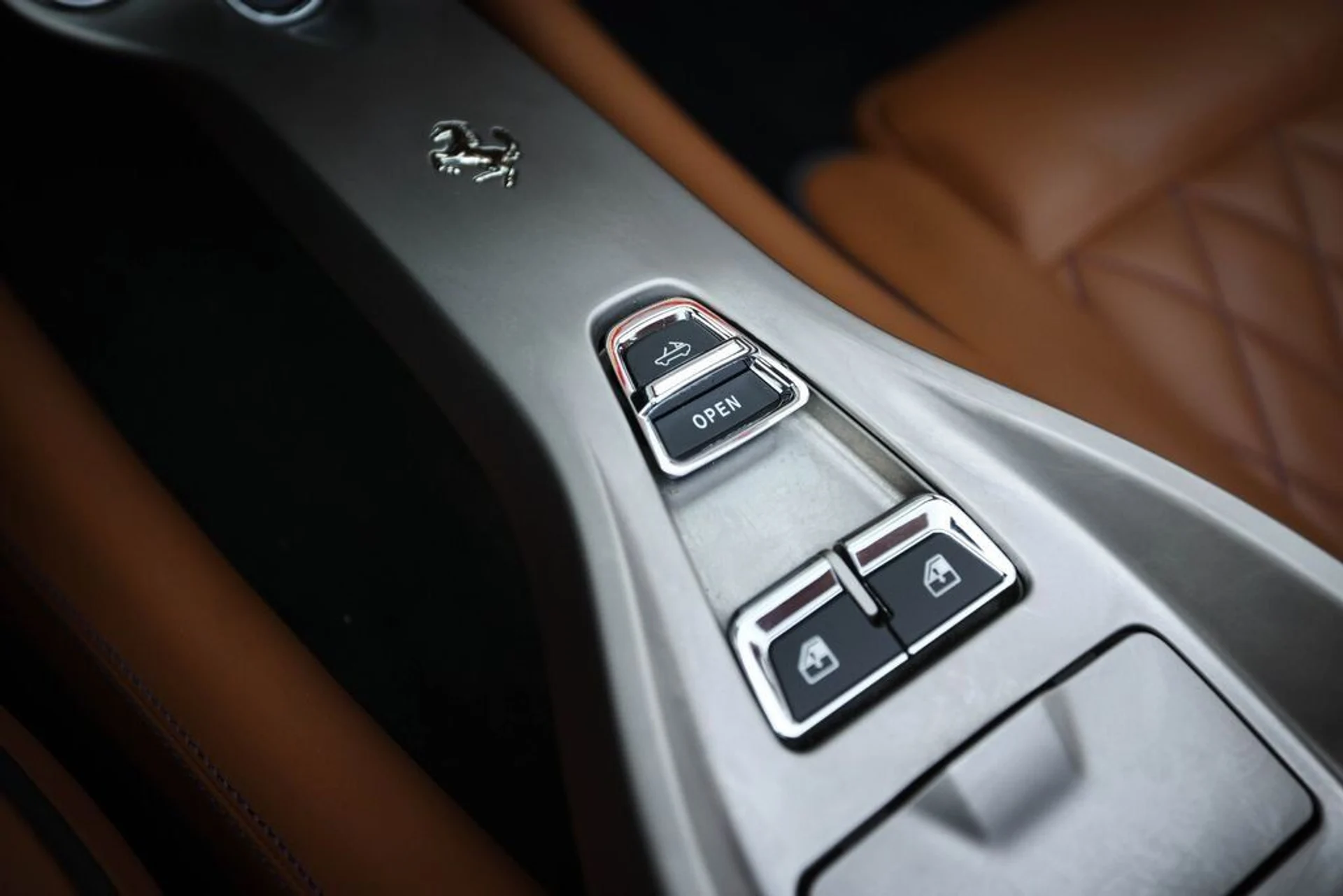 mph036_2142688852_b36b84f3481c4871b38f9bca075d896e_7f821e0726