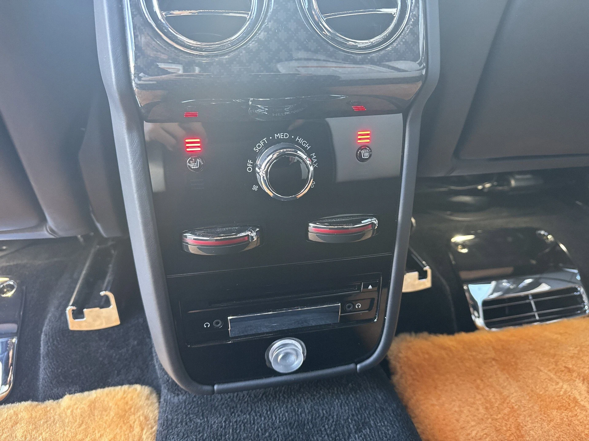 mph036_2150749104_70f8db846b1228c15e3fd0ed4a074bd9x_b30e657635