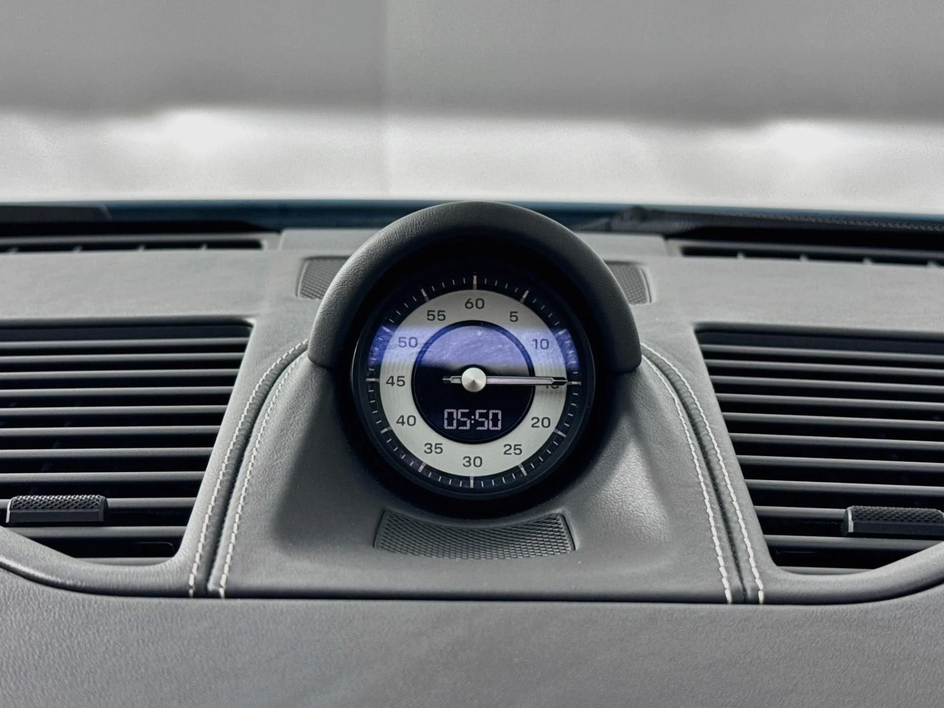 mph036_2150792673_Used_2024_Porsche_911_Carrera_S_1790808447_22fc2796c3