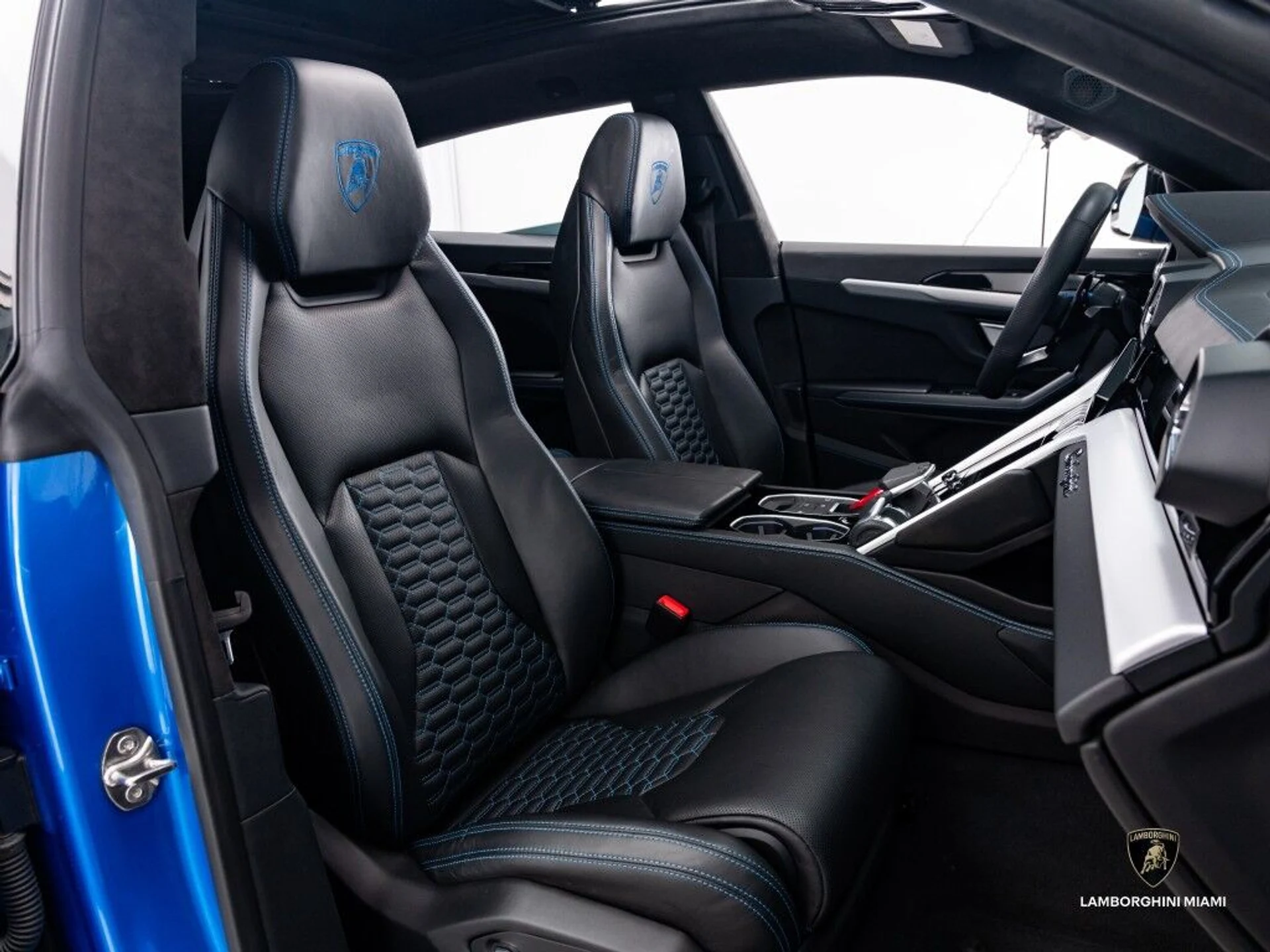 mph036_215708095_d70a2e1ff6aaa857d37651ebac1e543f_7ab3a646c4