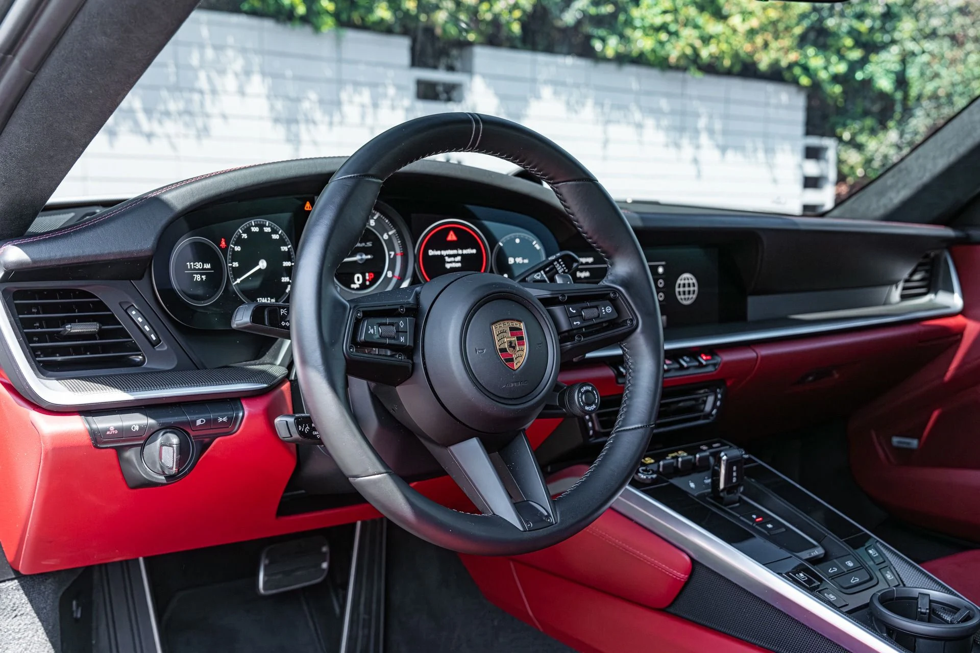 mph036_2171298381_Used_2022_Porsche_911_Turbo_S_1755025979_4da1d5d358