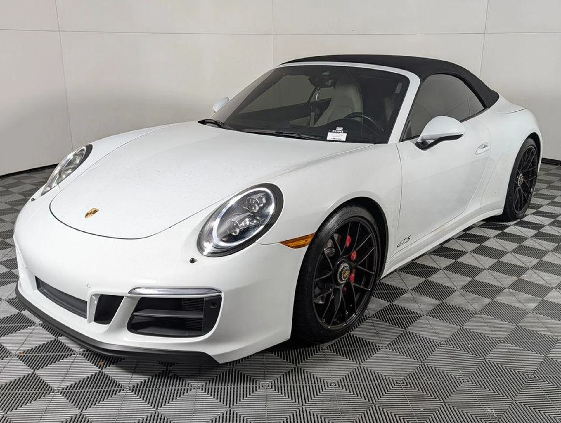 mph036_2177848083_wt_Iw_YA_Vgj_H_Ayu_Q_Pcf7_W_uh_MTW_2s_4ea65b9331