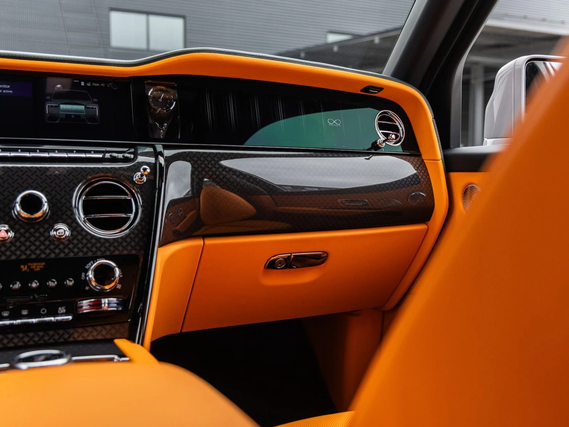 mph036_218744552_37_7cab90550b