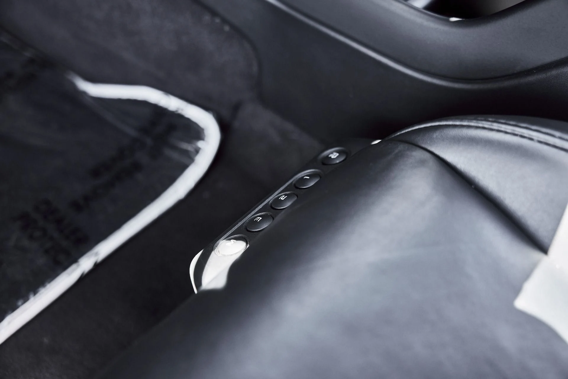 mph036_2194307875_Used_2012_Mc_Laren_MP_4_12_C_Base_1777009101_fd90f9ba48