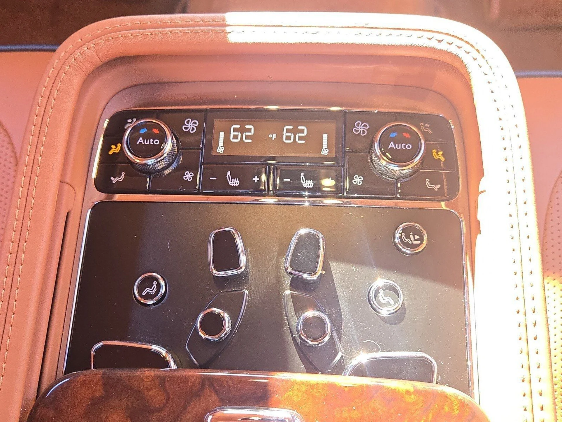 mph036_2199899582_fd8891723c1d43b7fbeac25f10d81b2cx_a5661324ce