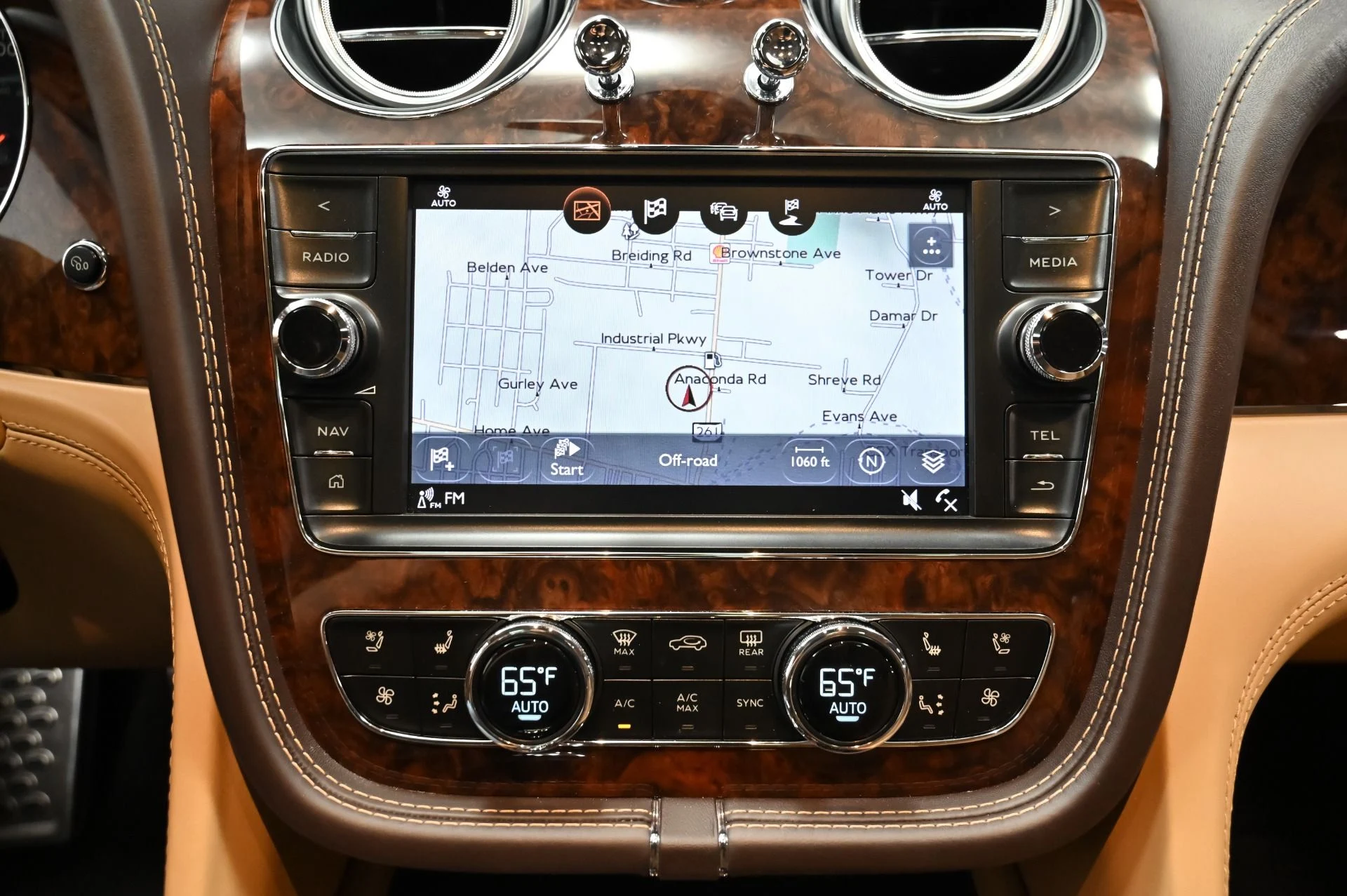 mph036_2213325466_Used_2017_Bentley_Bentayga_W12_1759876449_34afa5bfe9
