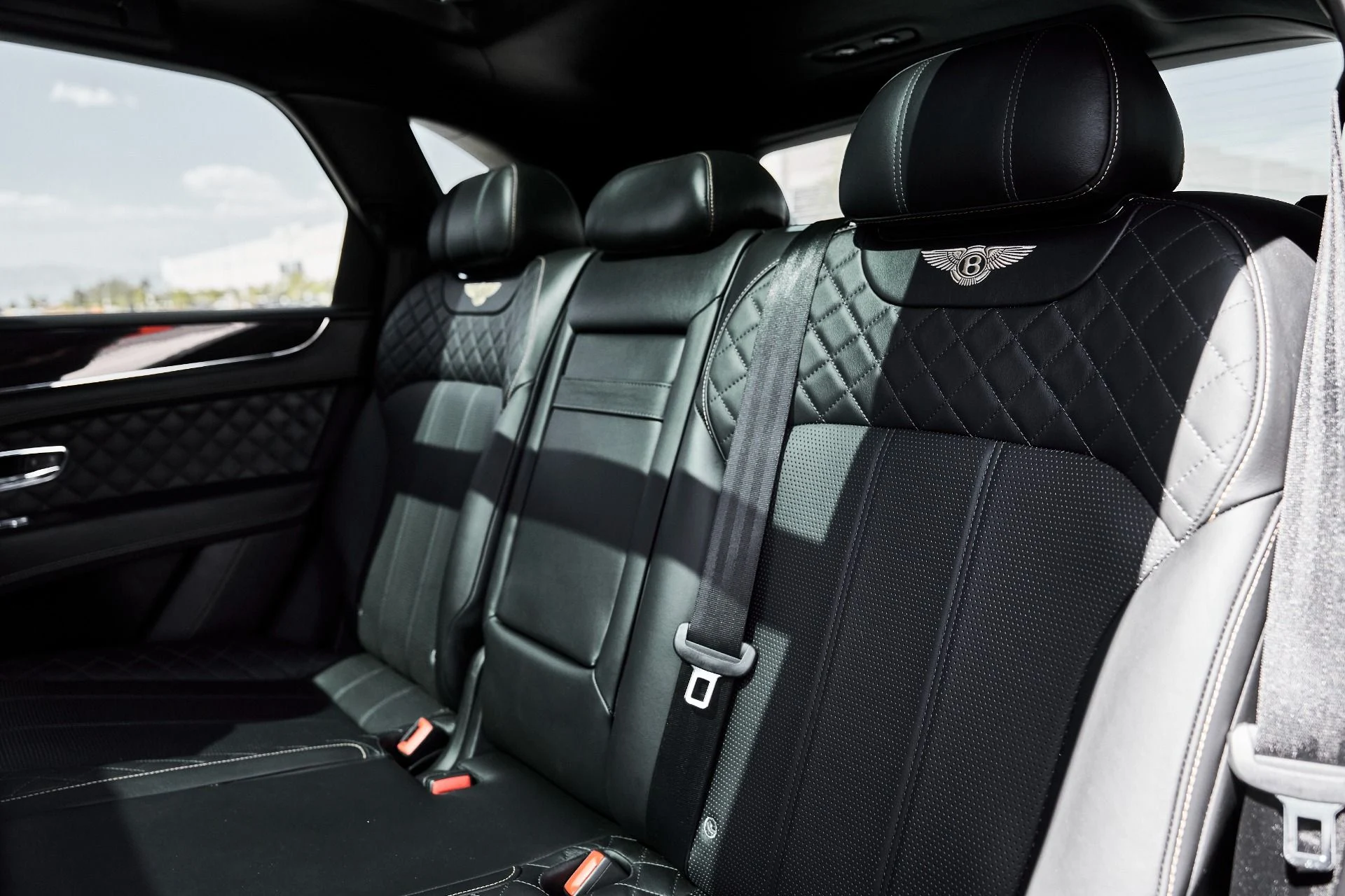 mph036_2216330166_Used_2017_Bentley_Bentayga_W12_1781373109_446d069d94