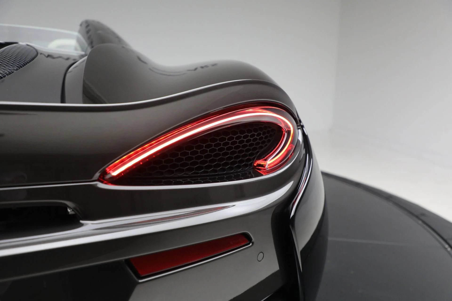 mph036_2220324353_Used_2018_Mc_Laren_570_S_Spider_d5536fa343