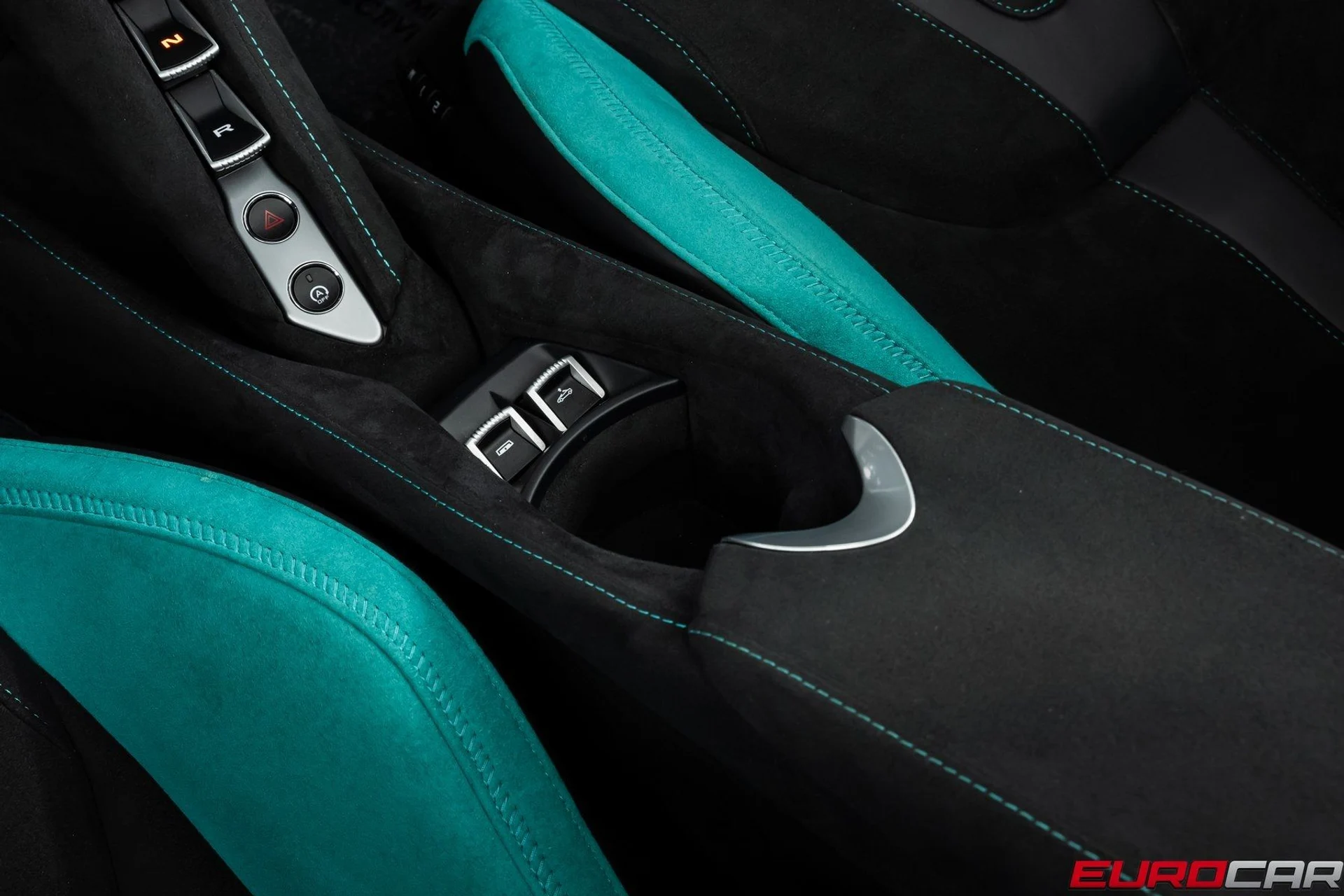 mph036_2223612786_image_37_7ac471ff1e