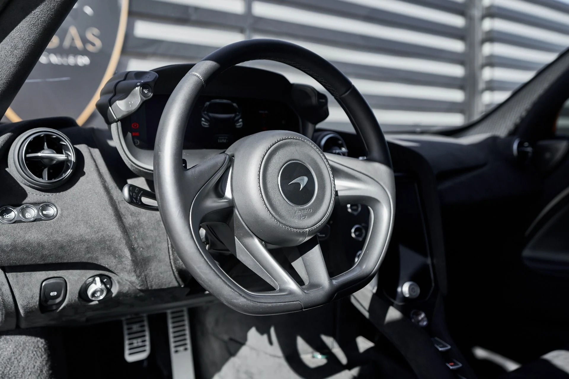 mph036_222370747_Used_2024_Mc_Laren_750_S_Spider_1761608928_e76971f0e5