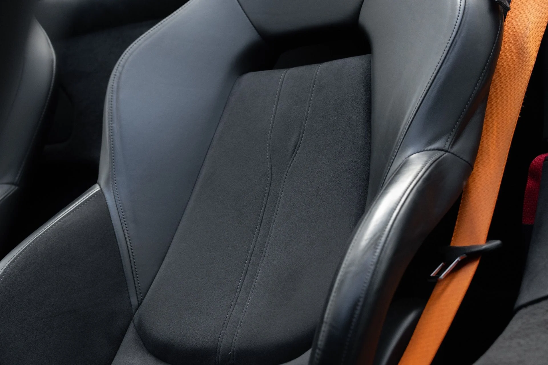 mph036_2232796212_Used_2020_Mc_Laren_600_LT_Spider_1759250261_65e6be3eea