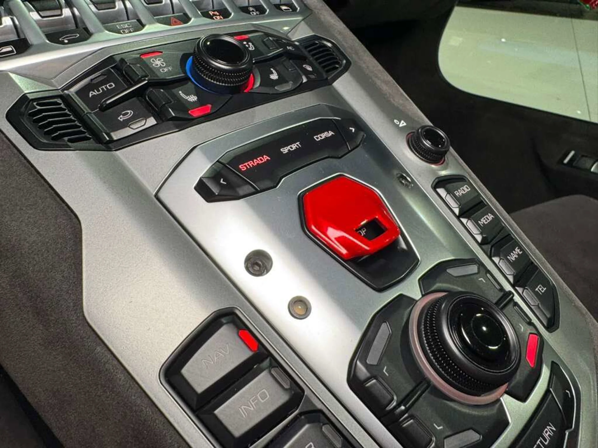 mph036_2235643054_46d36cbaa9d78290b3982cd989d20242_5de21fac12