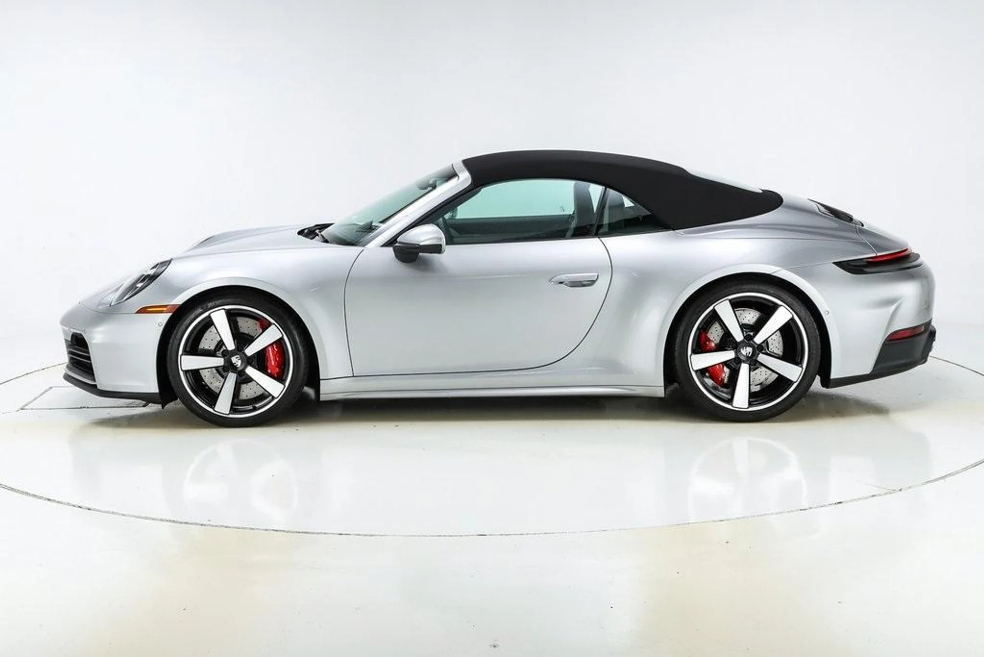 mph036_2253332608_gau_O_Cmr_Dnmuf_Up4_RUJ_35y6_DB_Vw_5581c2db6c