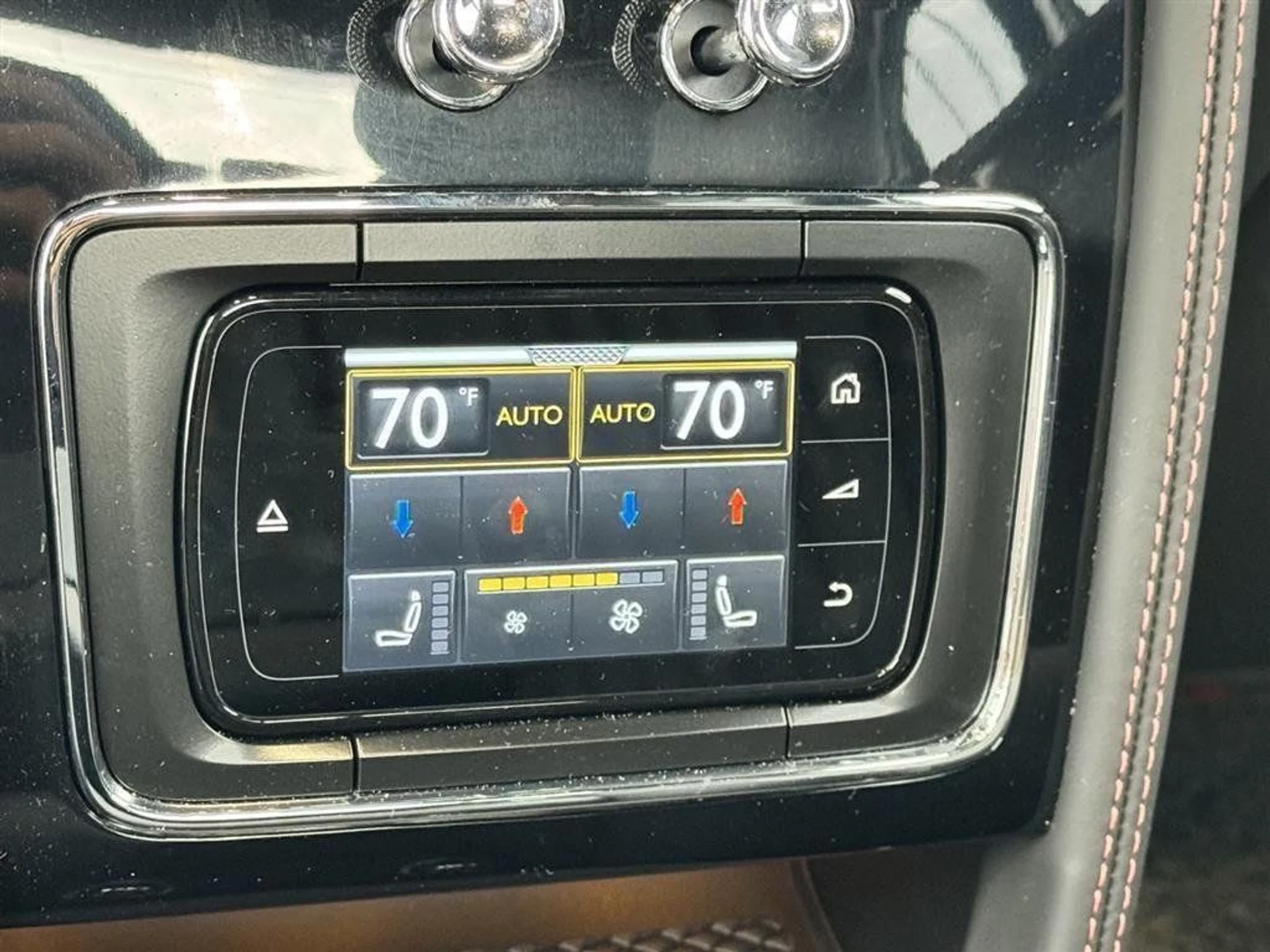 mph036_2255996911_f587eb7295f85b8a23f01b06d52bf1fe_5d79fb94bf