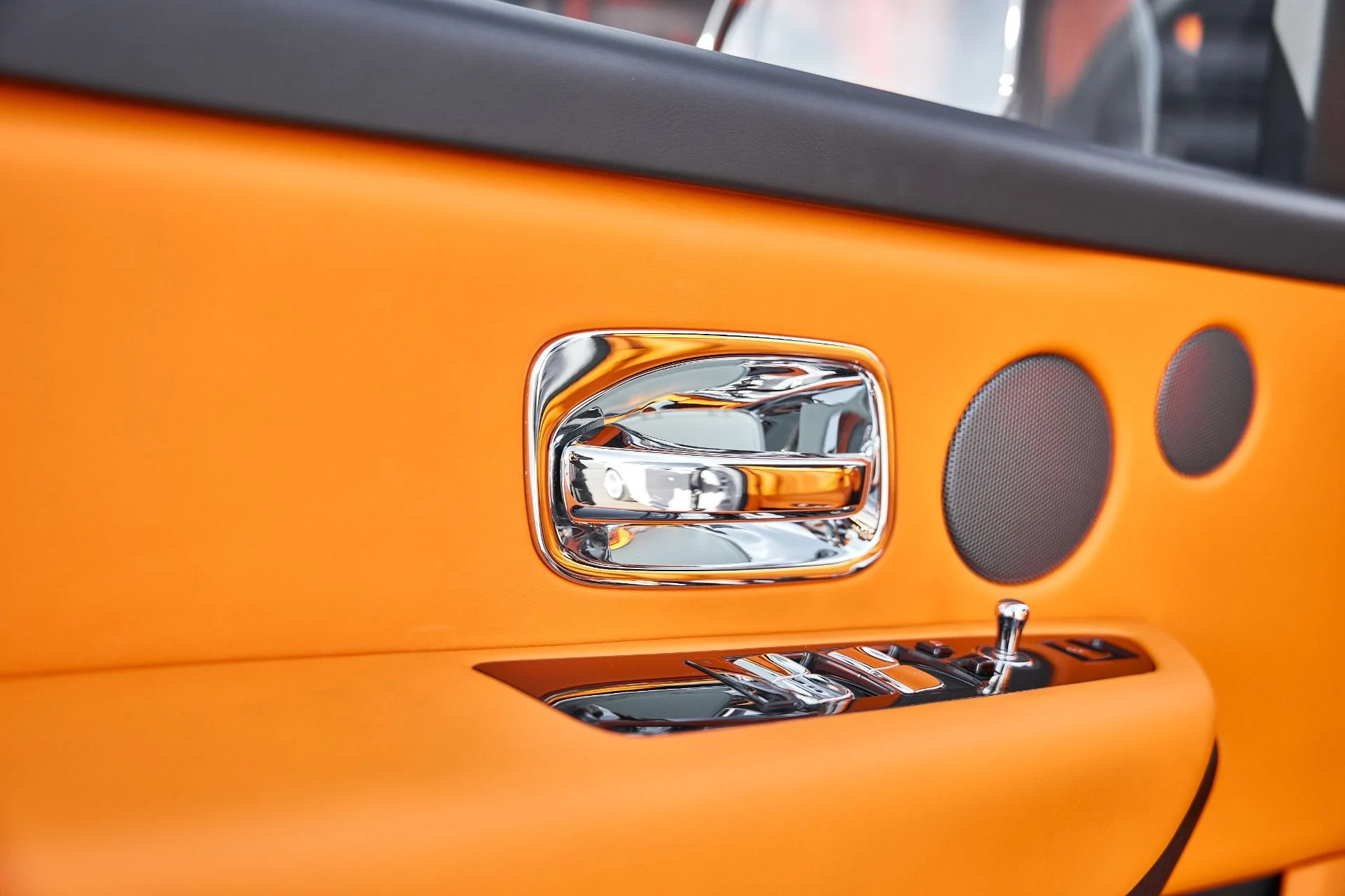 mph036_225791805_Used_2025_Rolls_Royce_Cullinan_1766456645_13a11e2ee5