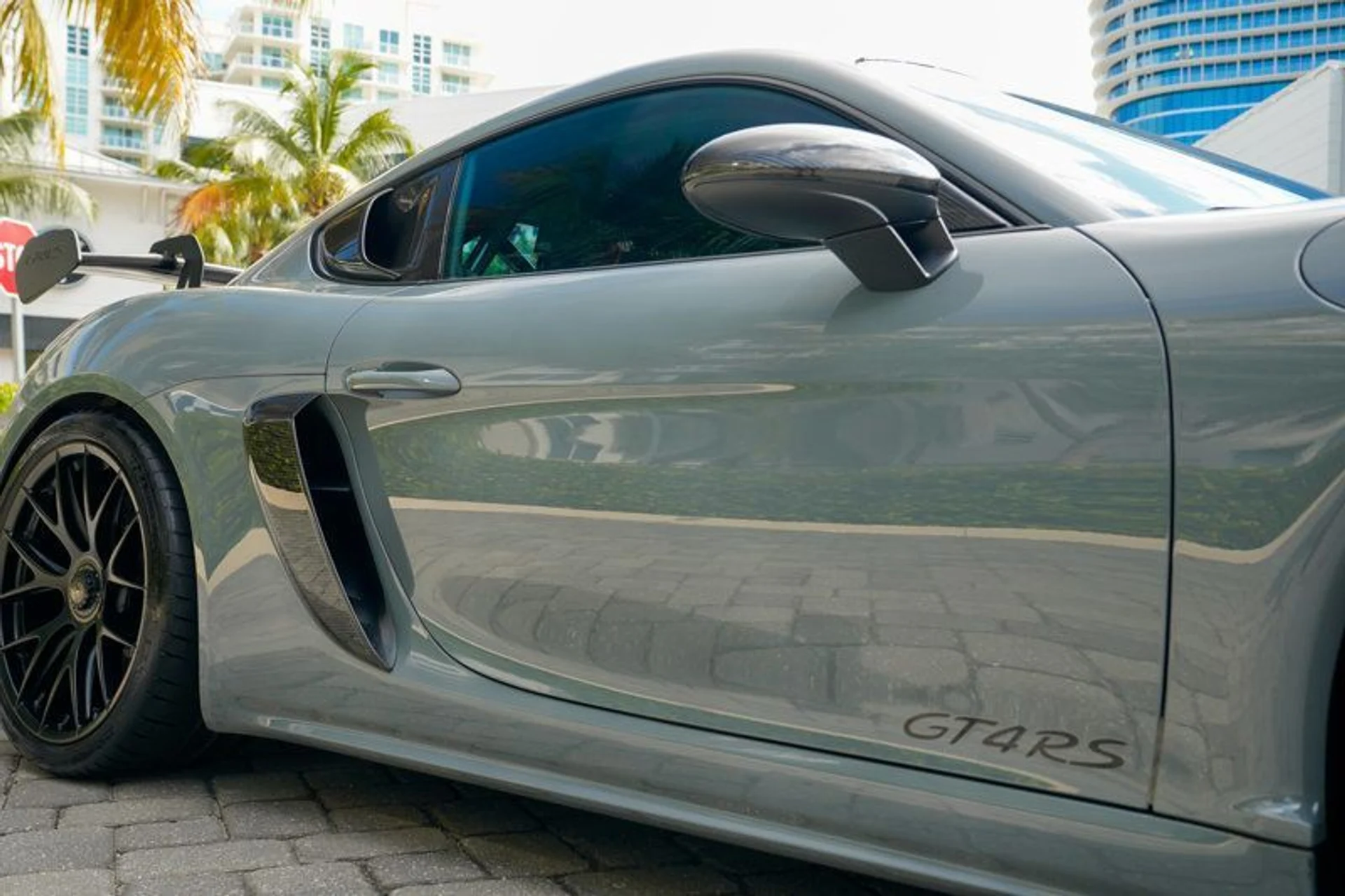 mph036_2261818689_22949520_37_800_16a8522a12