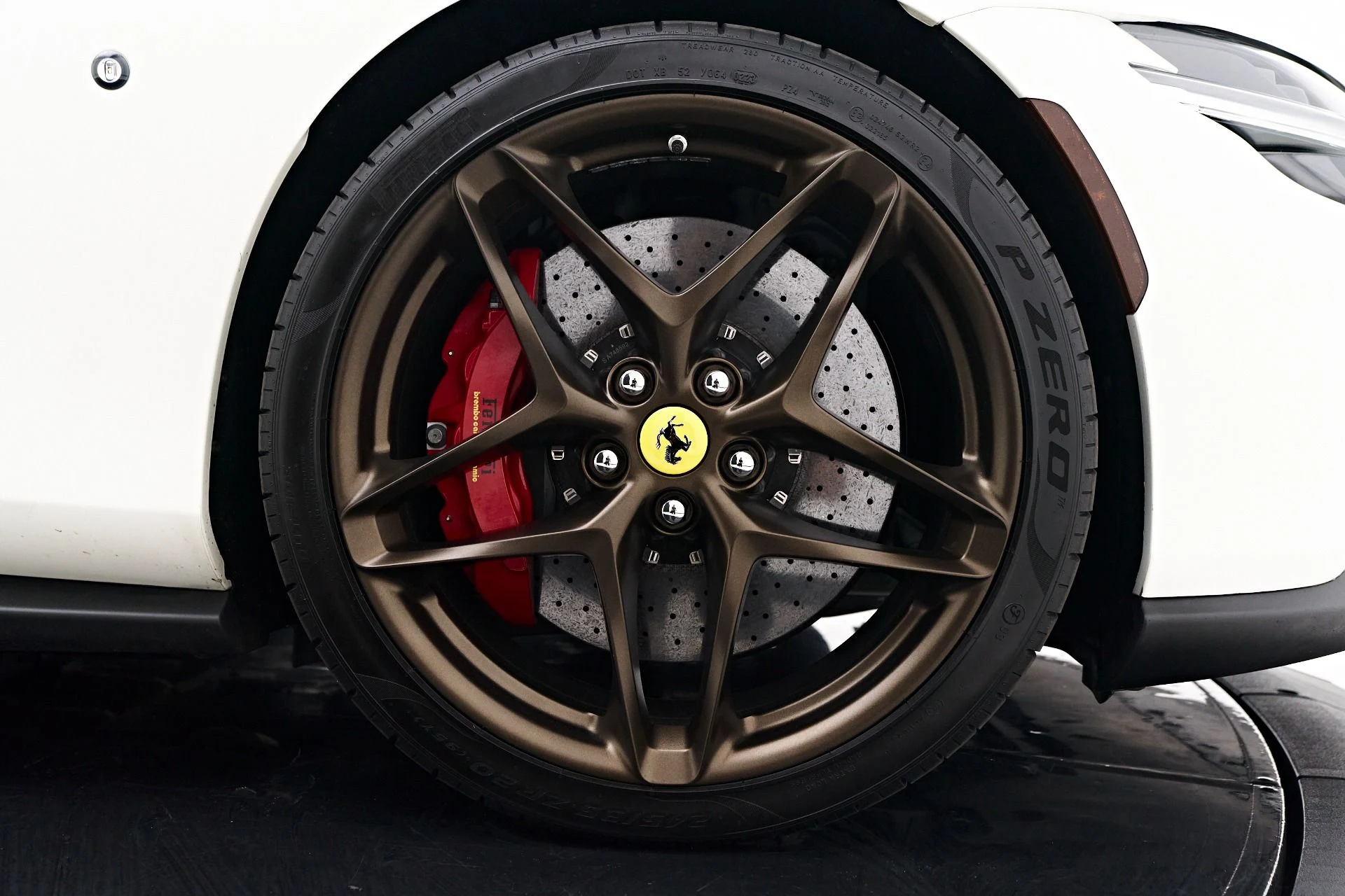 mph036_2265294411_Used_2023_Ferrari_Roma_Base_1755827922_6bfde727e2