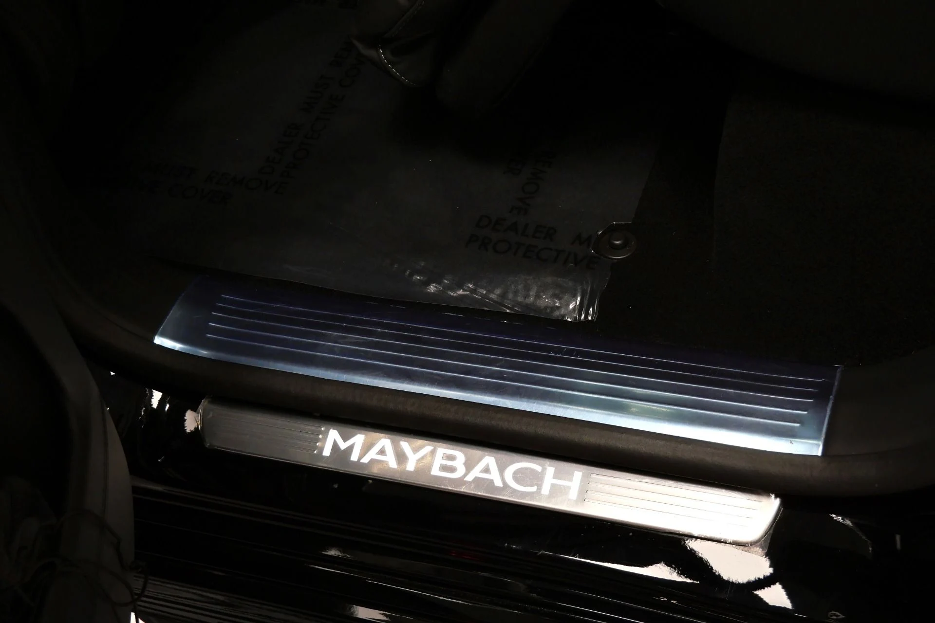 mph036_2265526634_Used_2025_Mercedes_Benz_Maybach_GLS_600_4_MATIC_Monoblock_Wheels_4_Seat_Configuration_Rear_Entertainment_1776793710_f472cc8343