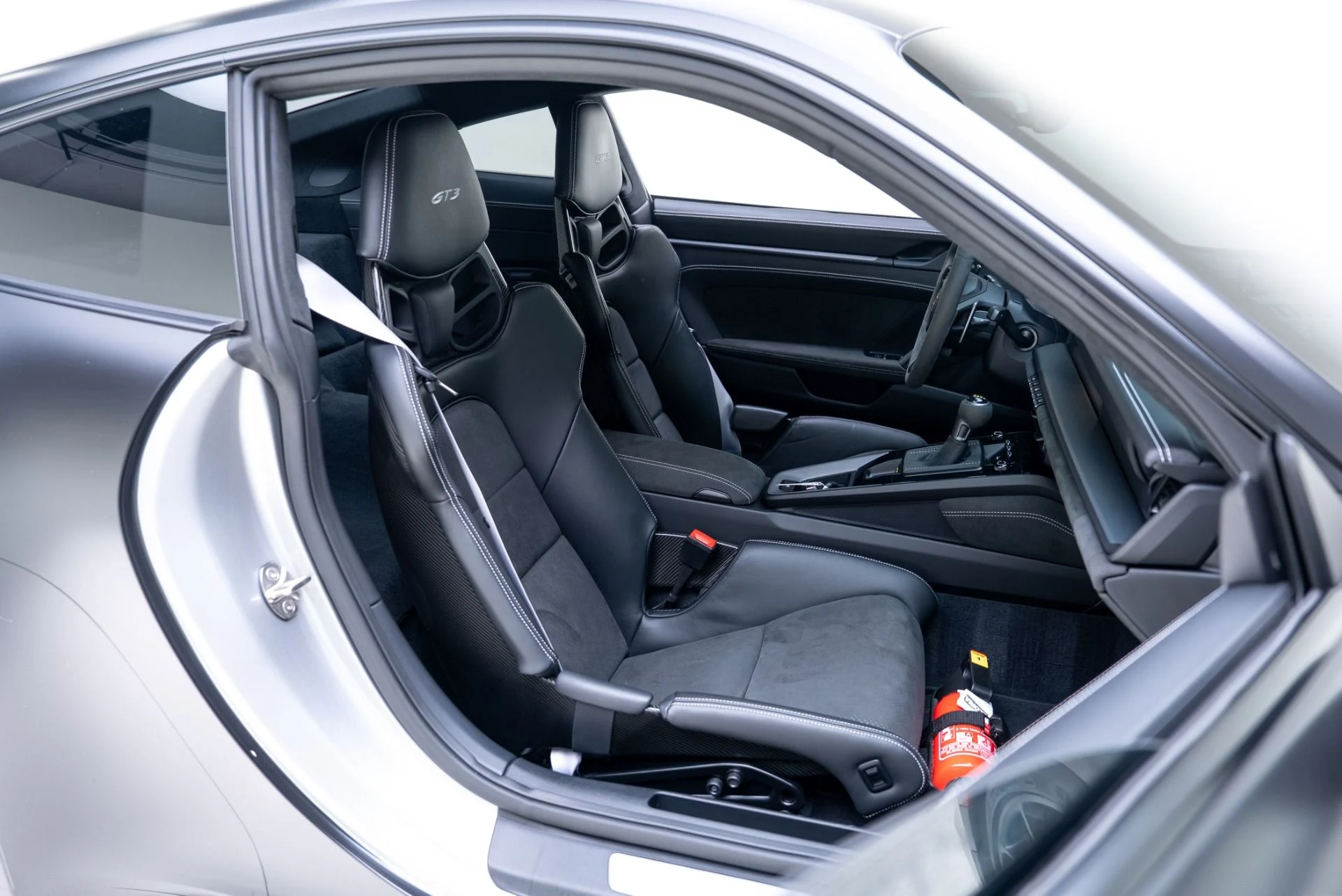 mph036_2276945366_Used_2022_Porsche_911_GT_3_1769108083_0ac6fd0c02