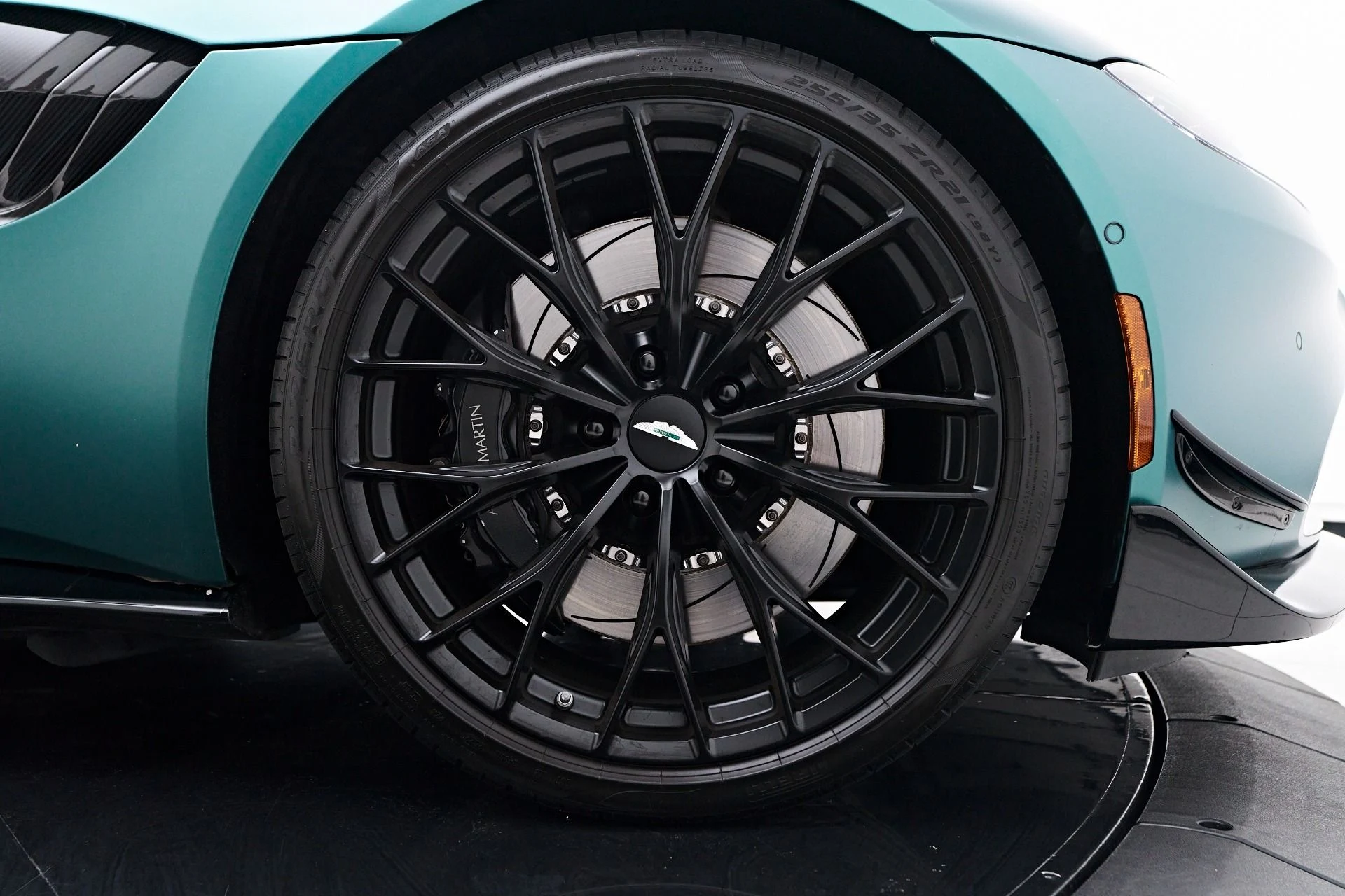mph036_2285504341_Used_2023_Aston_Martin_Vantage_F1_Edition_1755655651_cb1c1c0fb9